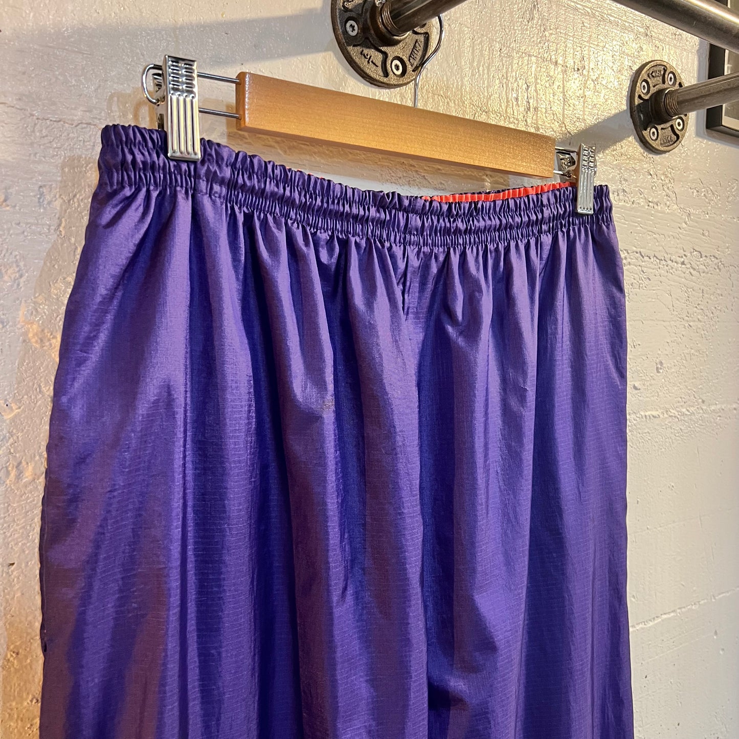 Vintage Columbia Women’s Windbreaker Top & Bottom Set - Size XL/L - Made In Taiwan - Purple/Pink/Orange