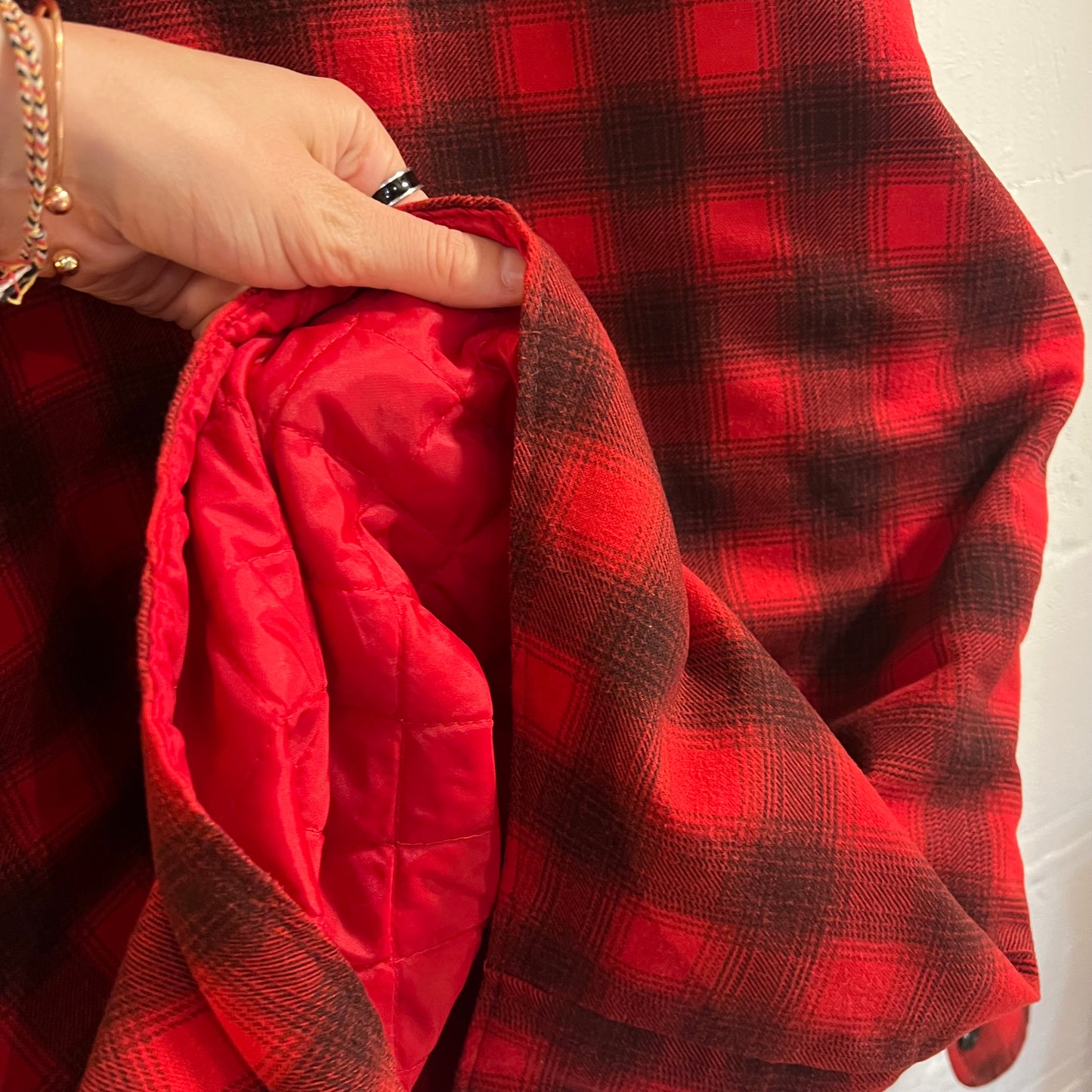 Vintage 1970's Sears Fieldmaster Quilt Lined Shadow Plaid Flannel Shirt Jacket - Size Large - Red/Black