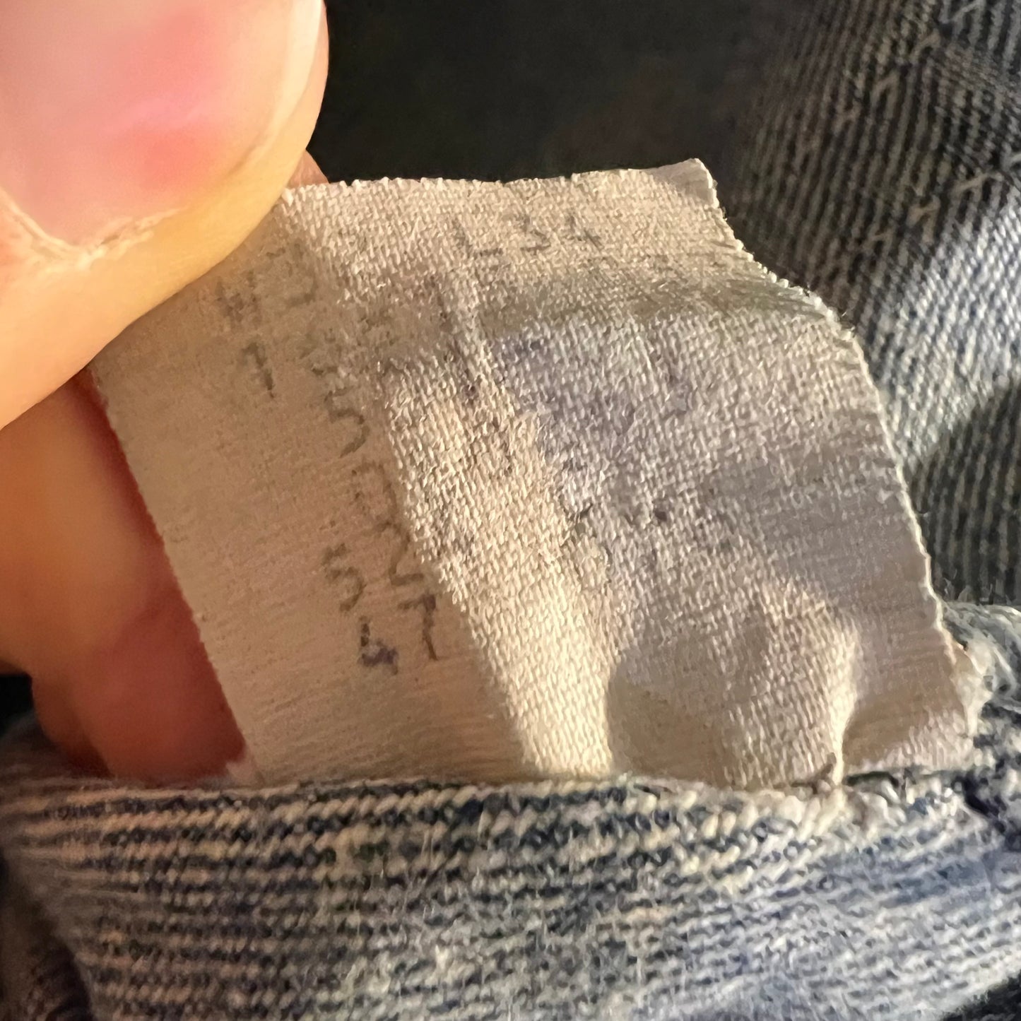 Vintage 1980's Levi's 501 Faded Distressed Button Fly Denim Jeans - Size 32 x 34 - Made In USA