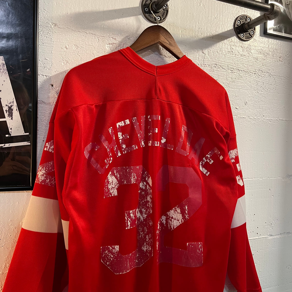Vintage Faded Detroit Red Wings ‘Cheveloae #32’ Hockey Jersey - Size Medium - Made In USA - Red/White