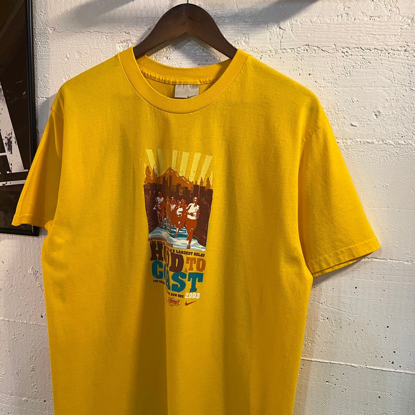 Vintage 2003 Nike Hood To Coast Relay 'Race Official T-Shirt - Size Medium - Silver Tag - Yellow