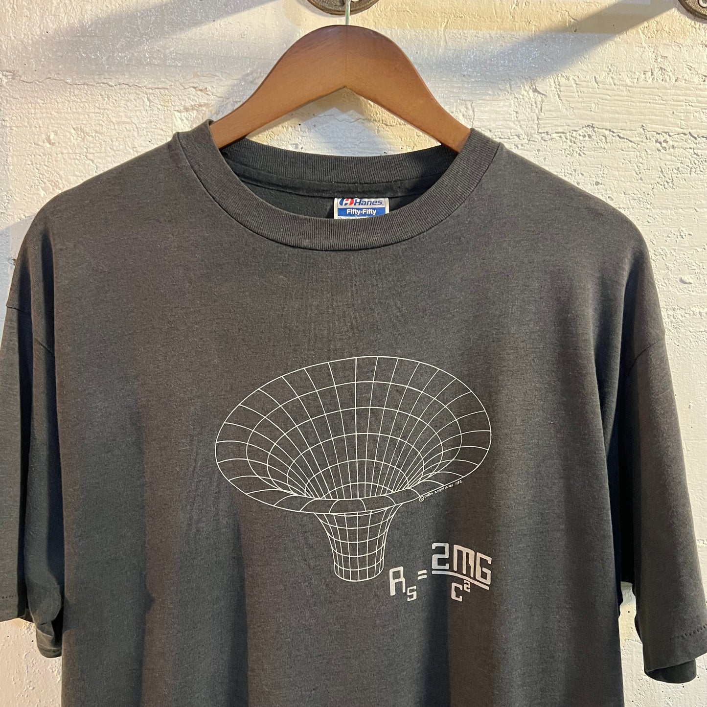 Vintage 80's Faded Single Stitch 'Schwarzchild Radius Let There Be Light' Graphic T-Shirt - Size XL - Made In USA - Black/White