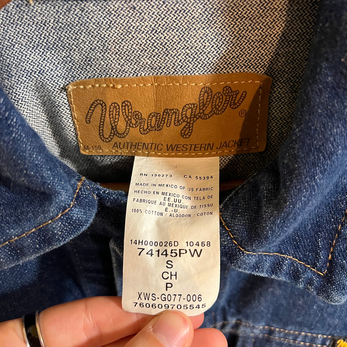 Vintage 2000’s Wrangler Cowboy Cut Unlined Denim Jacket - Size Small - Dark Wash