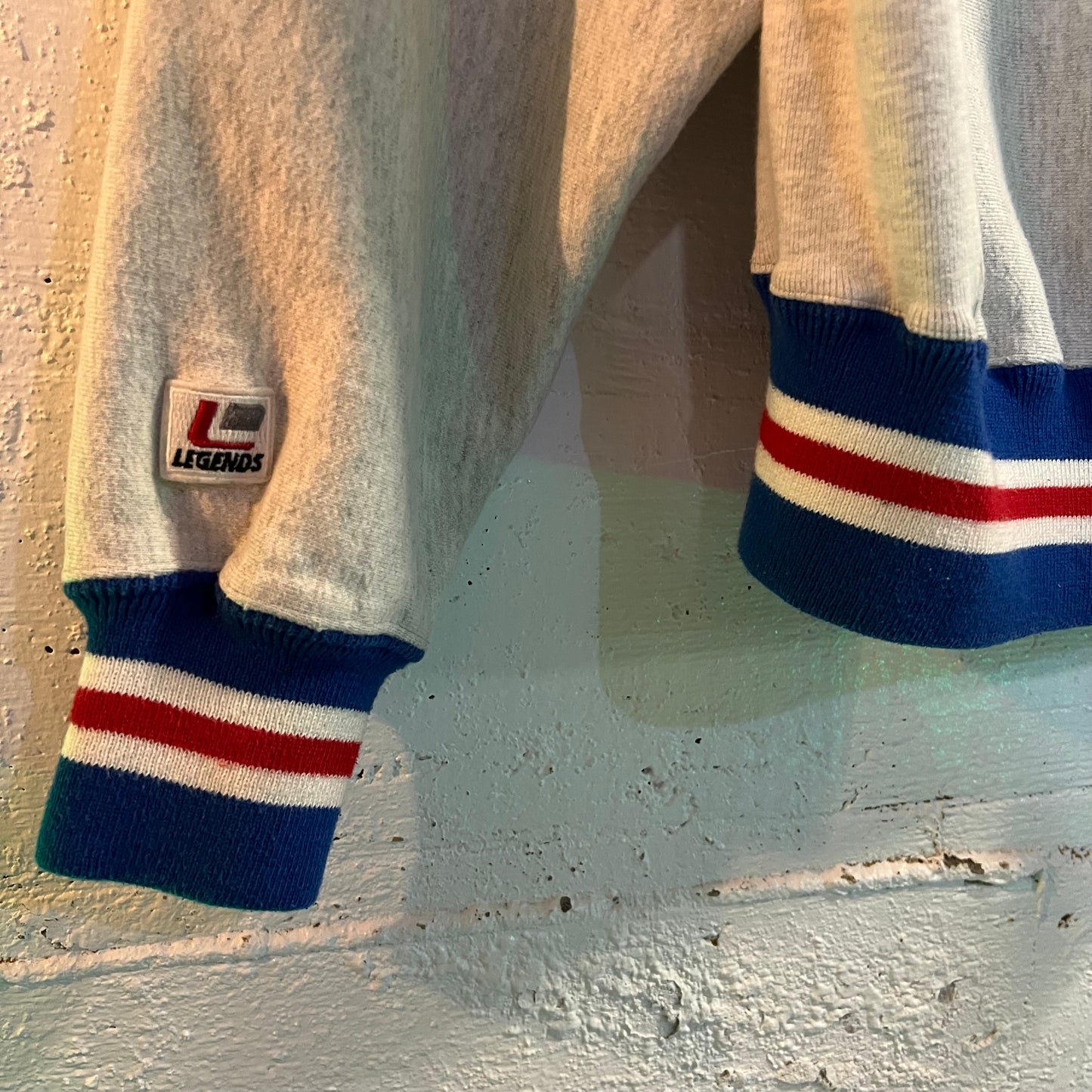 Vintage Embroidered Spokane Chiefs Hockey Team Jacquard Collar Crewneck Sweatshirt - Size XL - Made In USA - Heather Grey/Blue/Red