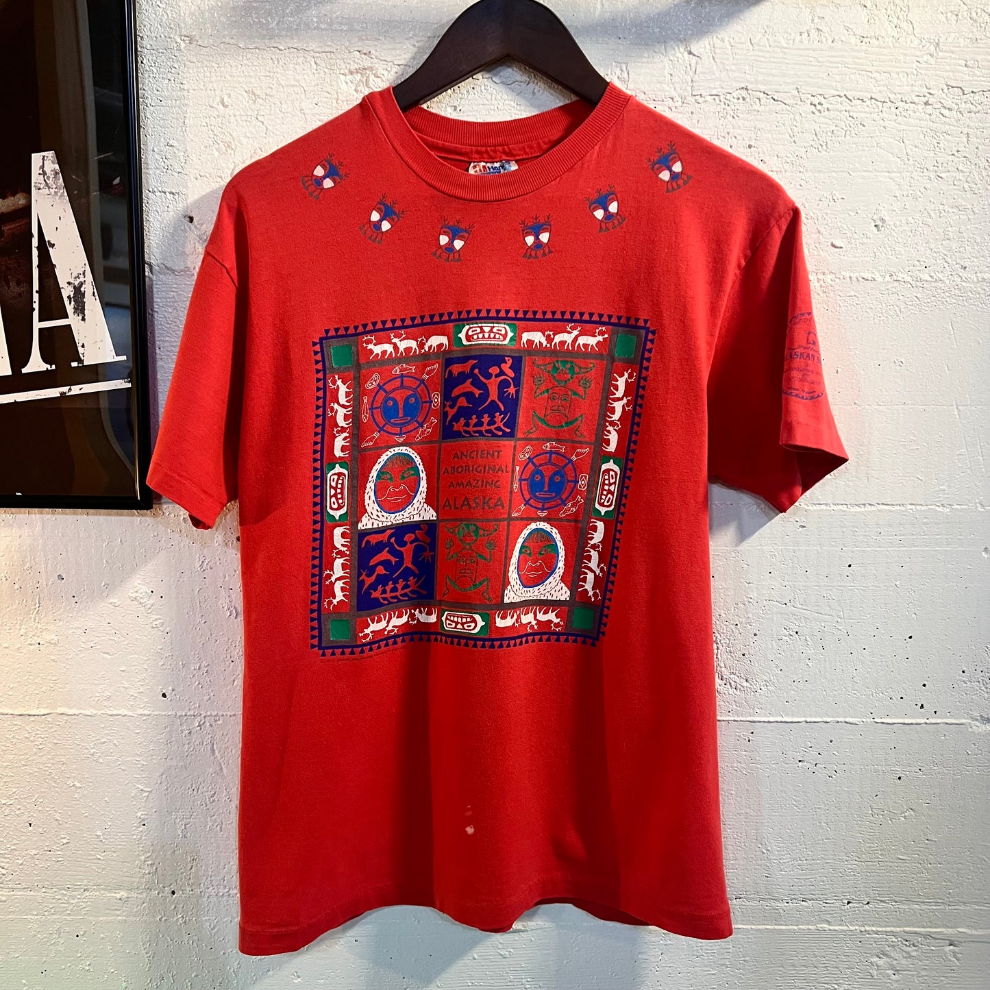 Vintage 90's Single Stitch Alaskan Indigenous Art Graphic T-Shirt - Size Medium - Made In USA - Pink/Multi