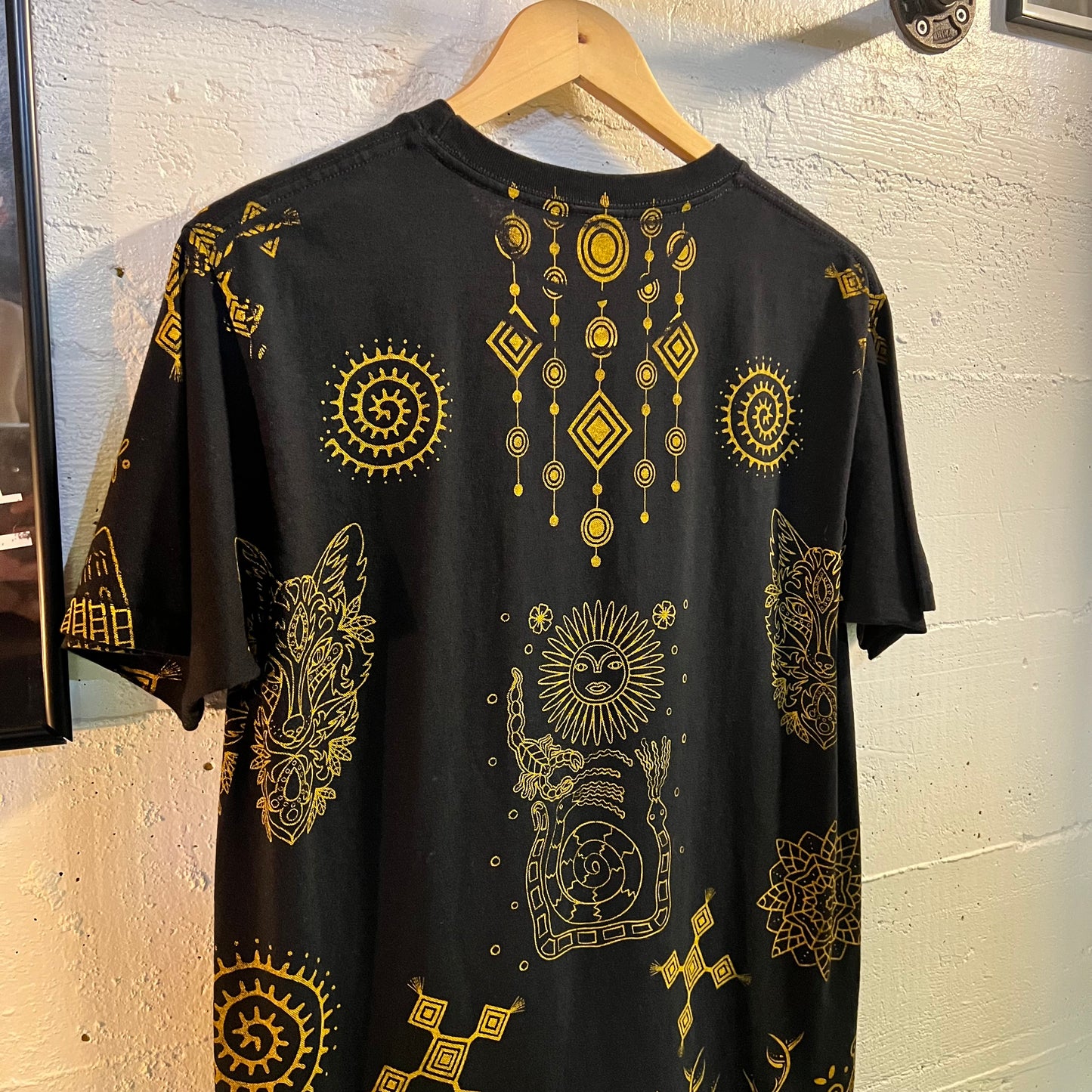Vintage Puerto Vallarta, Mexico All Over Puff Print T-Shirt - Size Medium - Black/Multicolor