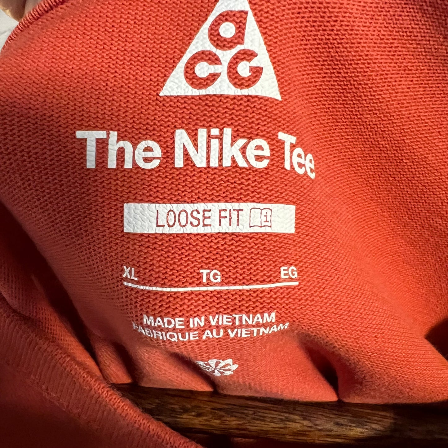 Nike ACG 'All Conditions Gear' U.S.A. Bison Heavy Cotton Loose Fit T-Shirt - Size XL - Brick Red