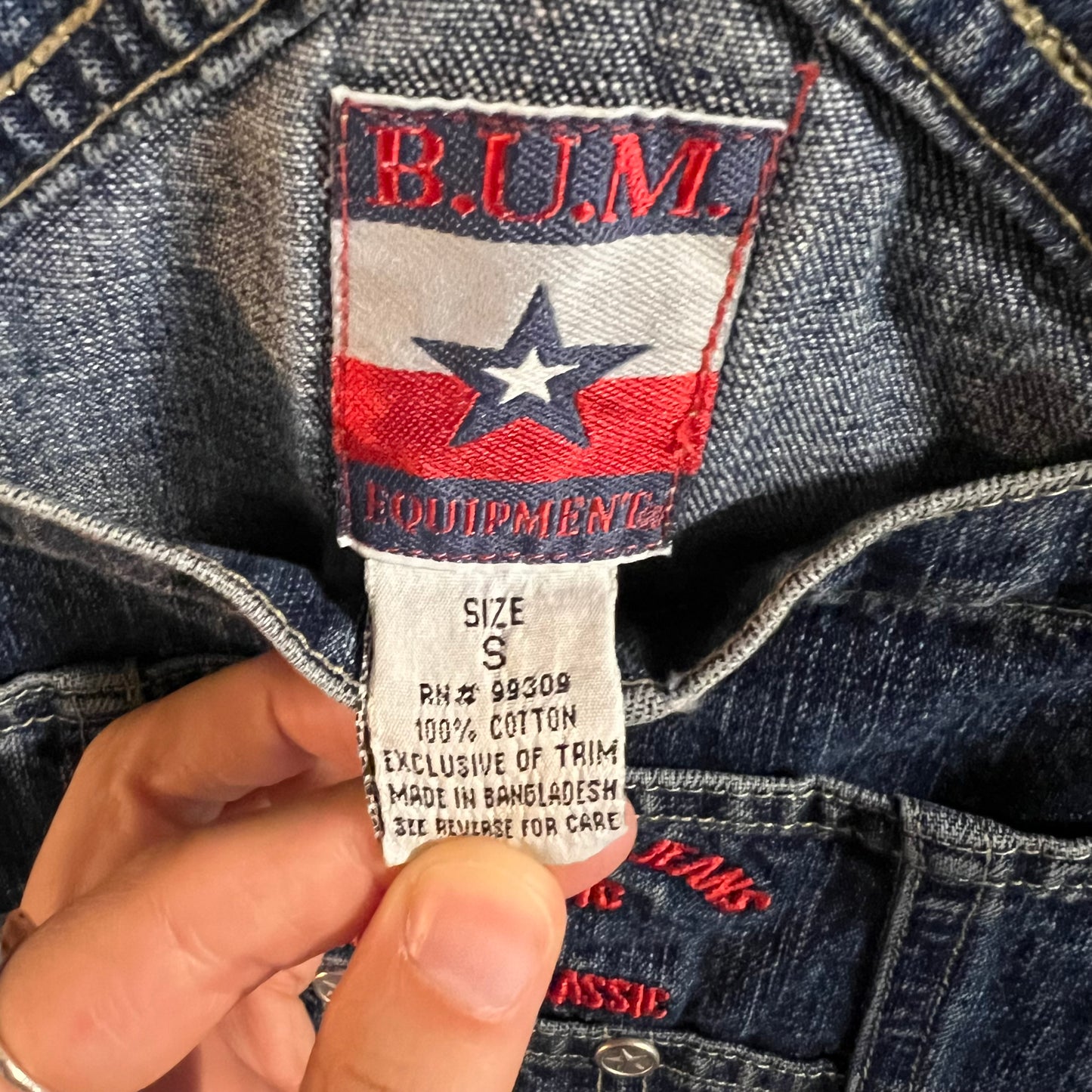 Vintage 90's B.U.M. Equipment Embroidered Spellout Denim Short Overalls - Size Small - Medium Wash Indigo