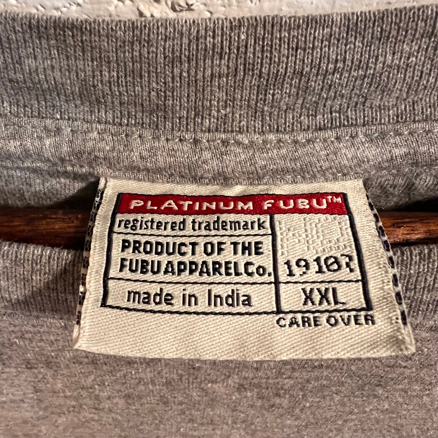 Vintage 90's Platinum Fubu 'Fat Albert & The Junkyard Gang' Embroidered T-Shirt - Size XXL - Gray