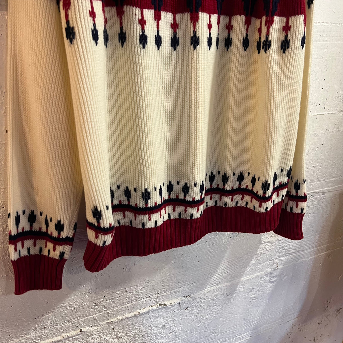 Vintage 70’s JCPenney Fair Isle Geometric Patterned Knit Raglan Sweater - Size Large - Maroon/Navy/White