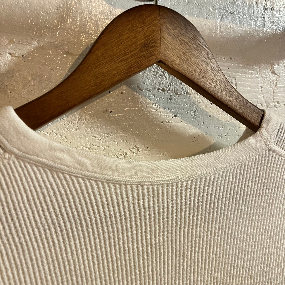 Vintage 50's/60's Cotton Waffle Knit Long Sleeve Split Hem Thermal Shirt - Size Medium/Large - Made In USA - White
