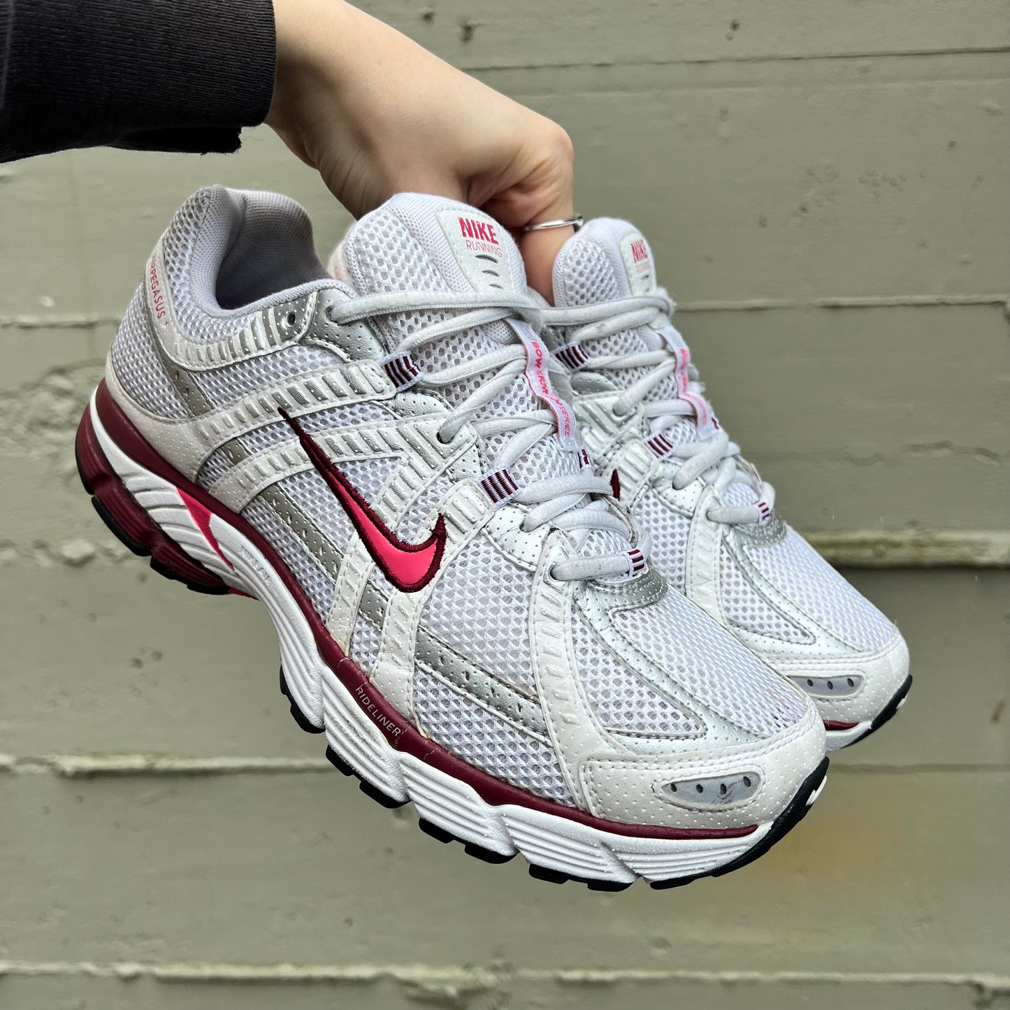 Vintage 2007 Nike Air Pegasus+ Bowerman Series - Size 9.5W/8M - White/Red-Pink - #31669-181