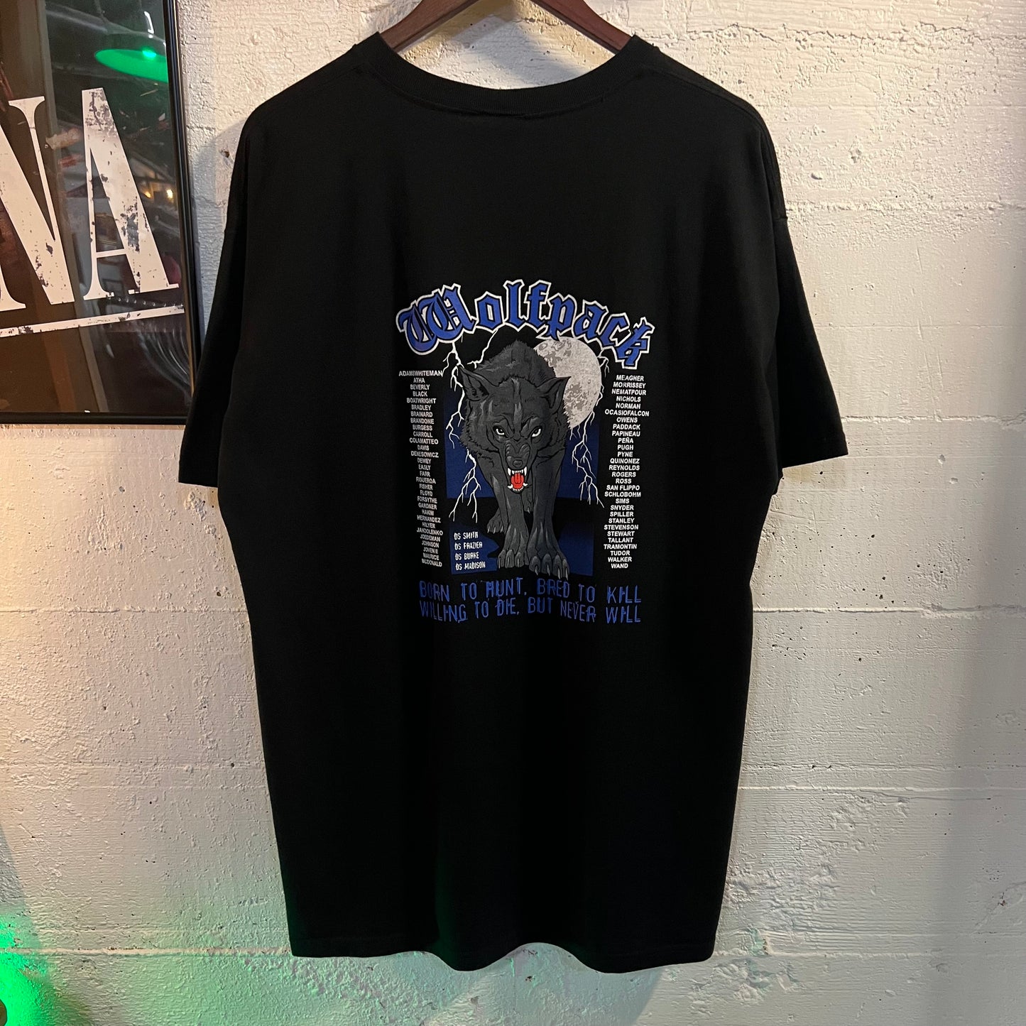 Vintage 90's U.S. Military Charlie Company 'Wolfpack' T-Shirt - Size XL - Black