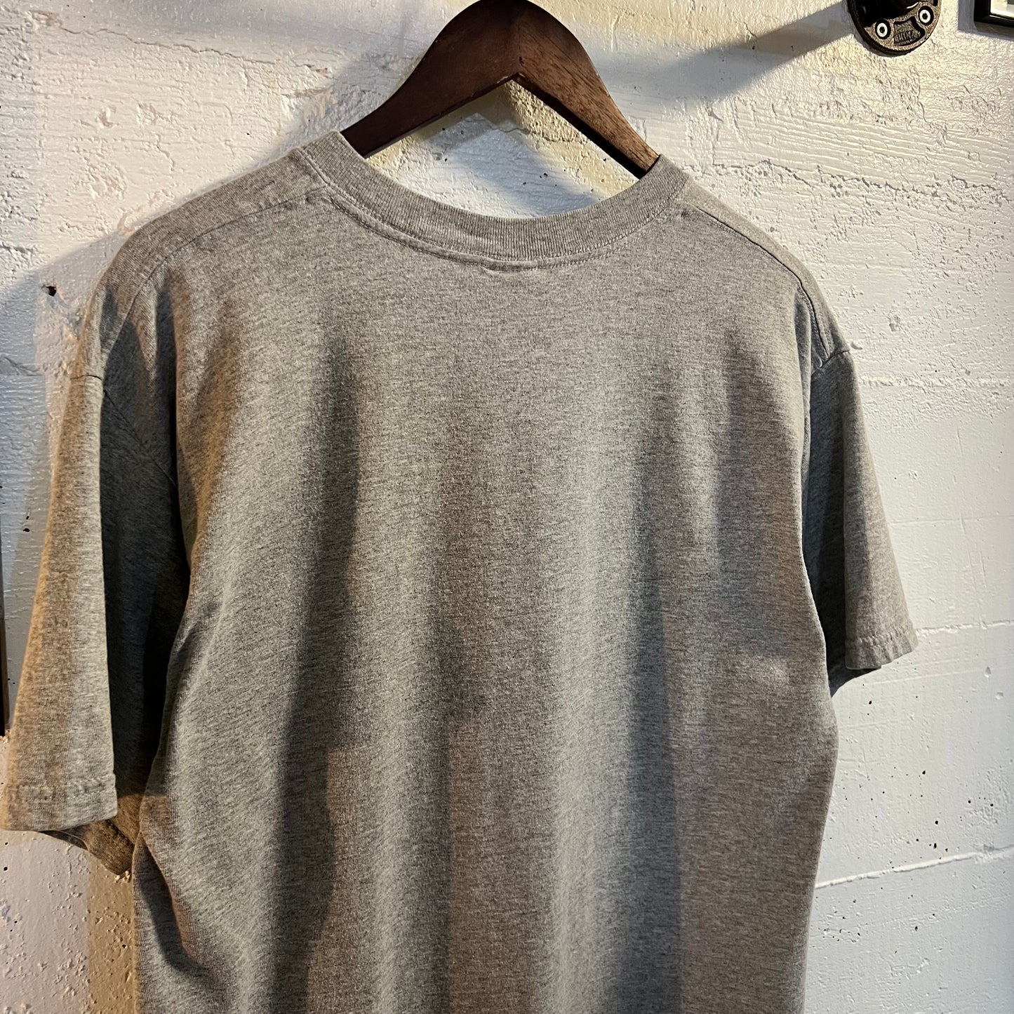 Vintage Andre Charles 'NYC' Graffiti Artist T-Shirt - Size Large - Grey/Red/White/Black