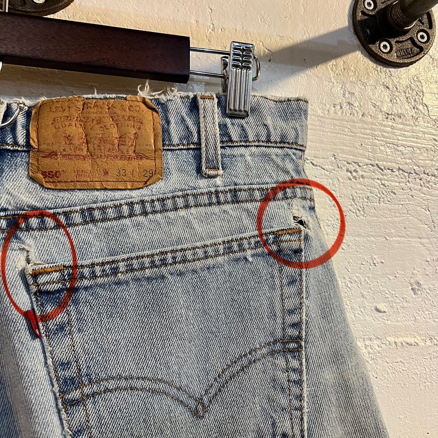 Vintage Levi's 550 Relaxed Fit Cut Off Denim Shorts - Size 33 - Made In USA - Light Wash
