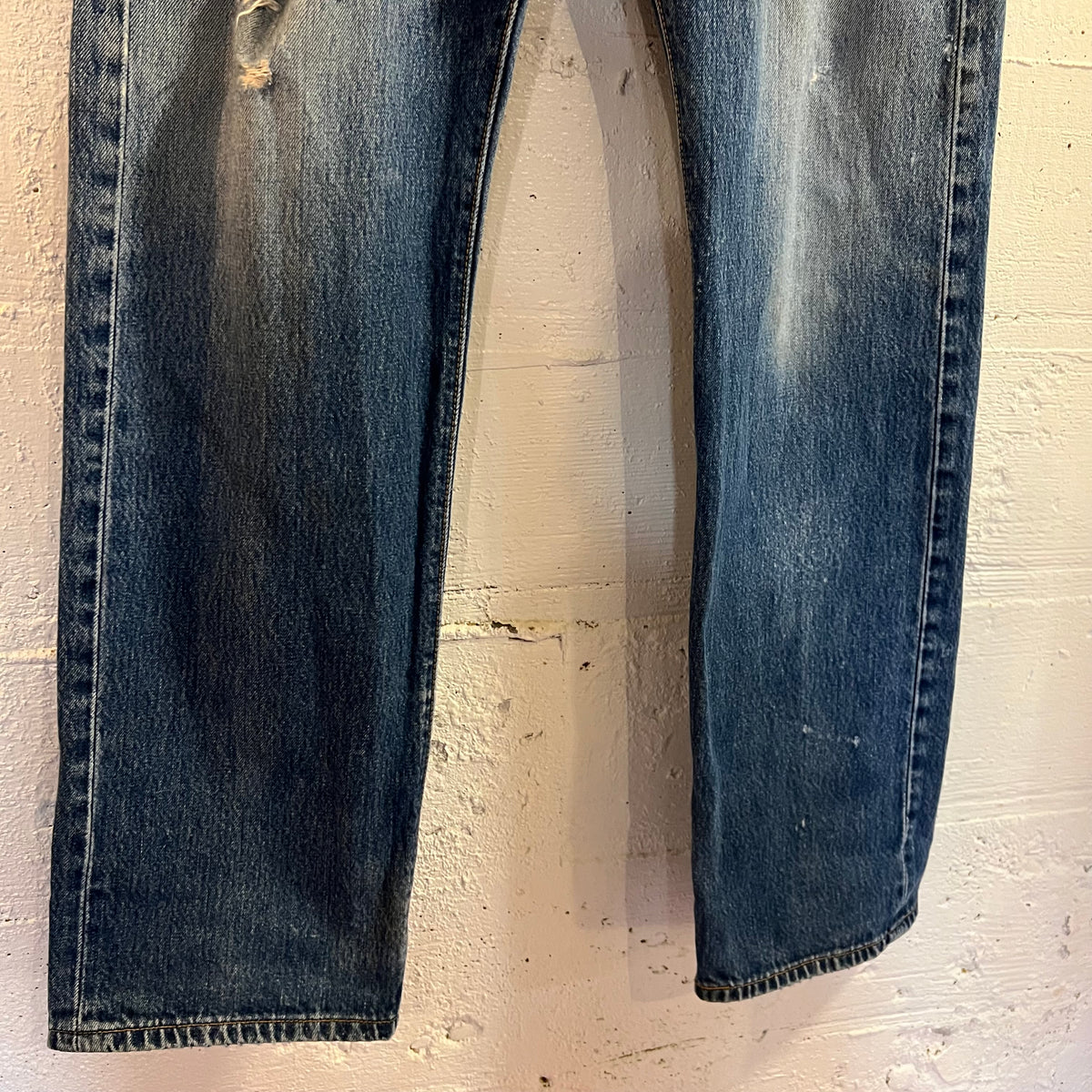 Vintage Distressed 2000's Levi's 501-0115 - Size 35" x 33" - Made In Guatemala - Mid Wash Indigo