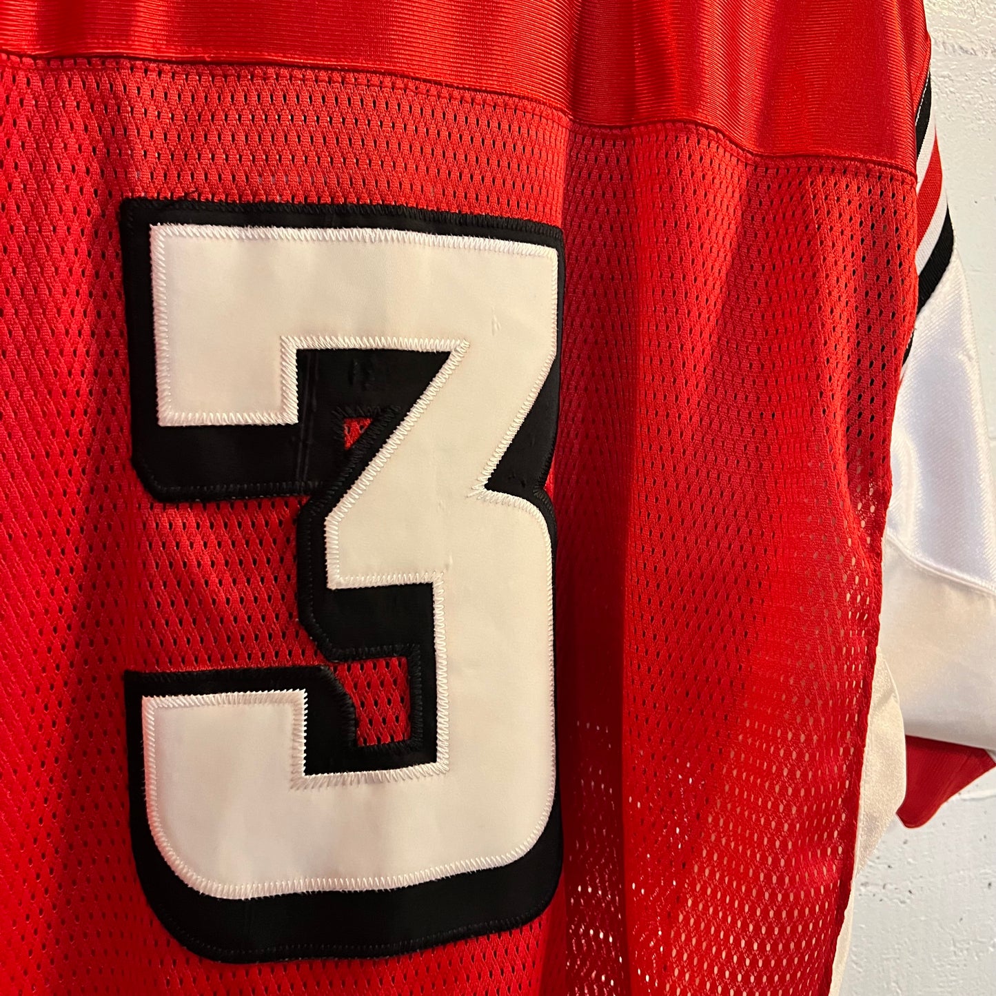 Vintage Outkast Clothing Andre 3000 Mesh Football Jersey - Size XL - Red/White