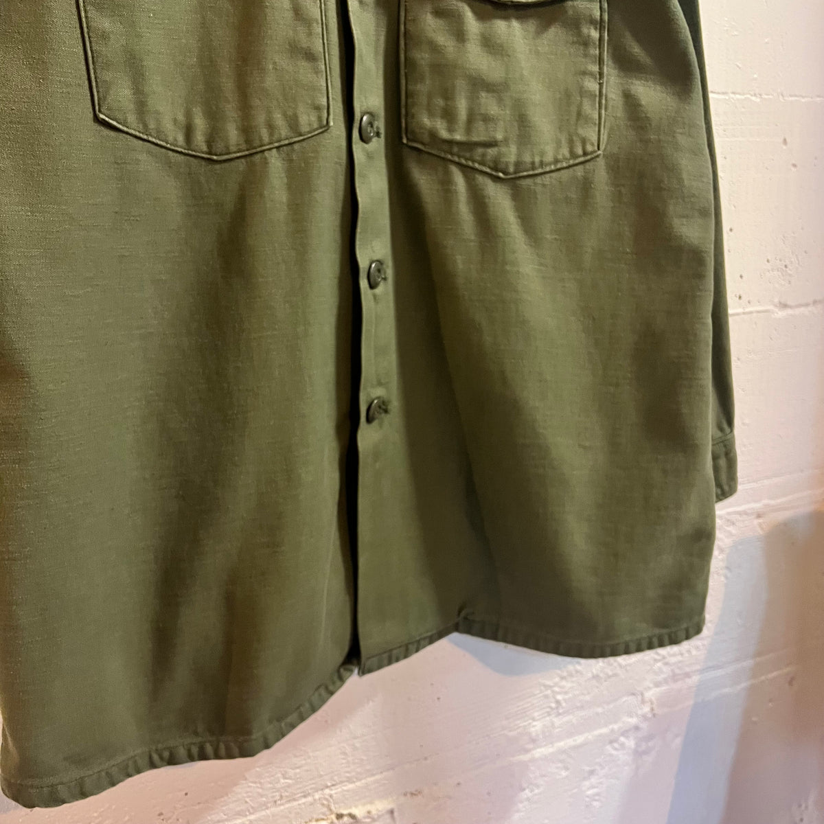 True Vintage 1970's U.S. Army OG-107 Cotton Sateen Class 1 Shirt - Size Large (16.5x32) - Made In USA - Cotton Sateen - Olive Drab
