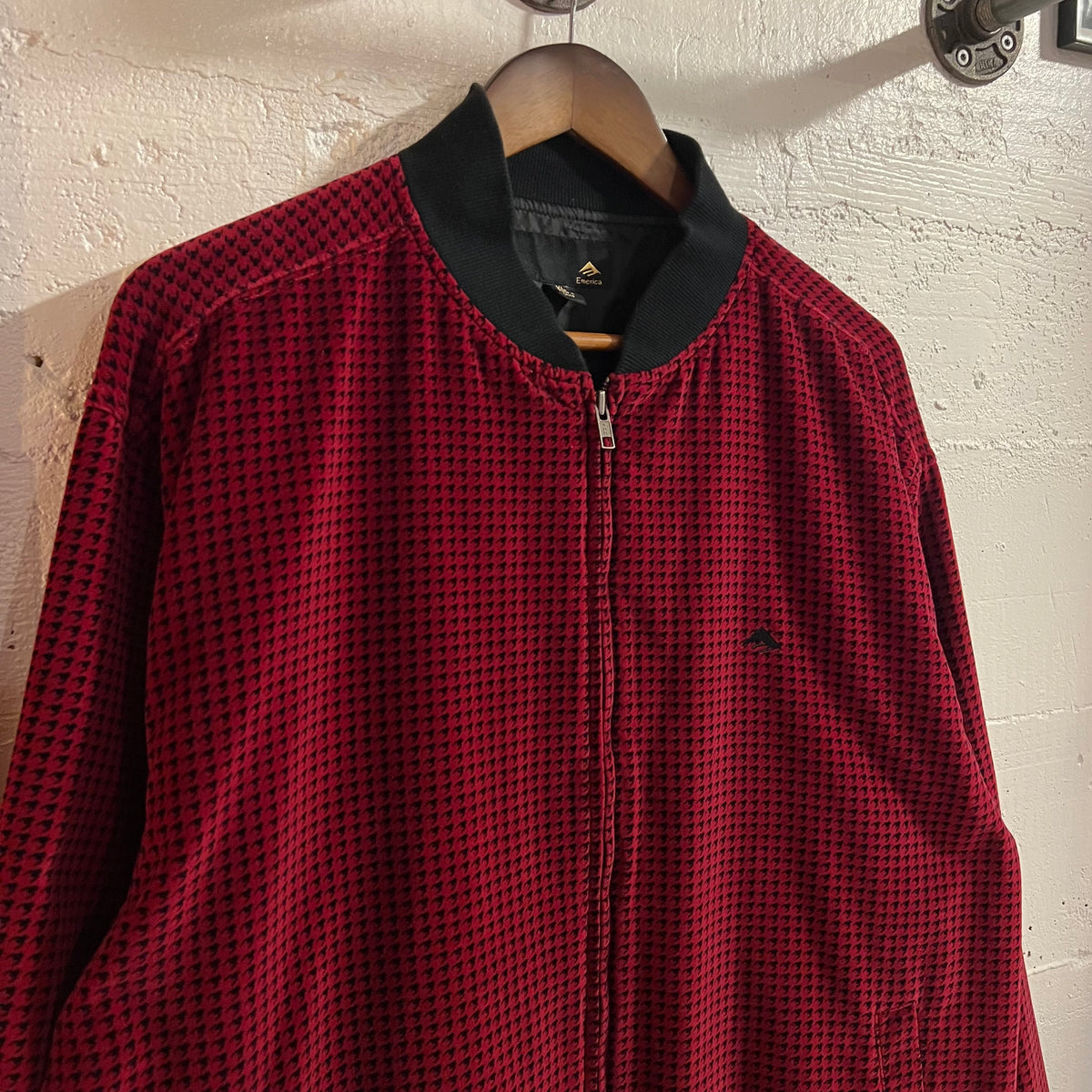 Vintage 2000's Emerica Skateboarding Sherlock Houndstooth Velvet Bomber Jacket - Size XL - Red/Black