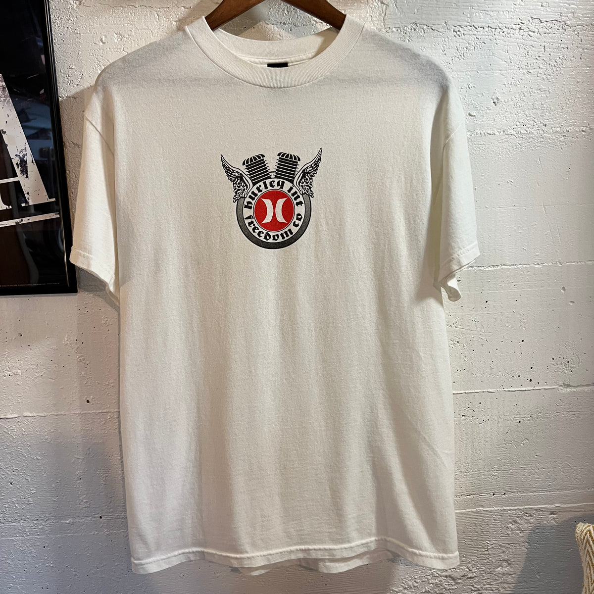 Vintage Early 2000’s Hurley Int. Freedom Co. Skateboarding T-Shirt - Size Medium - White/Black/Red