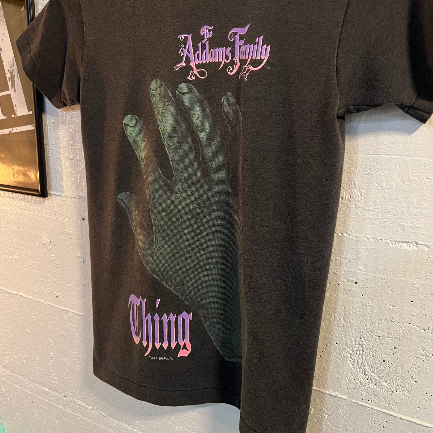 Vintage 1991 The Addams Family 'Thing' Hand Single Stitch Graphic T-Shirt - Size Small - Made In USA