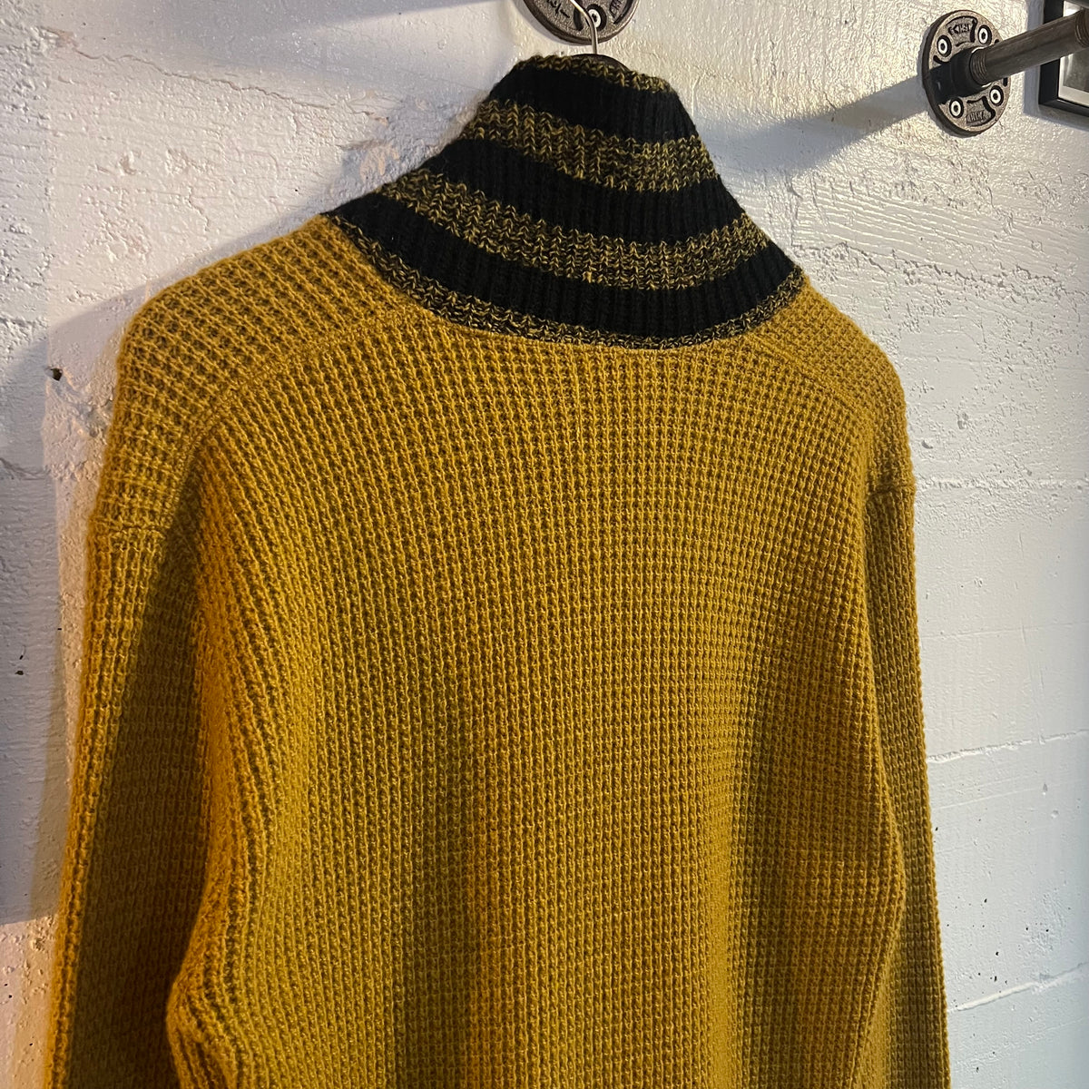 True Vintage 1950's Penney’s Towncraft Lambs Wool Large Shawl Collar Waffle Knit Sweater - Size Large - Mill 8244 - Mustard Yellow/Black