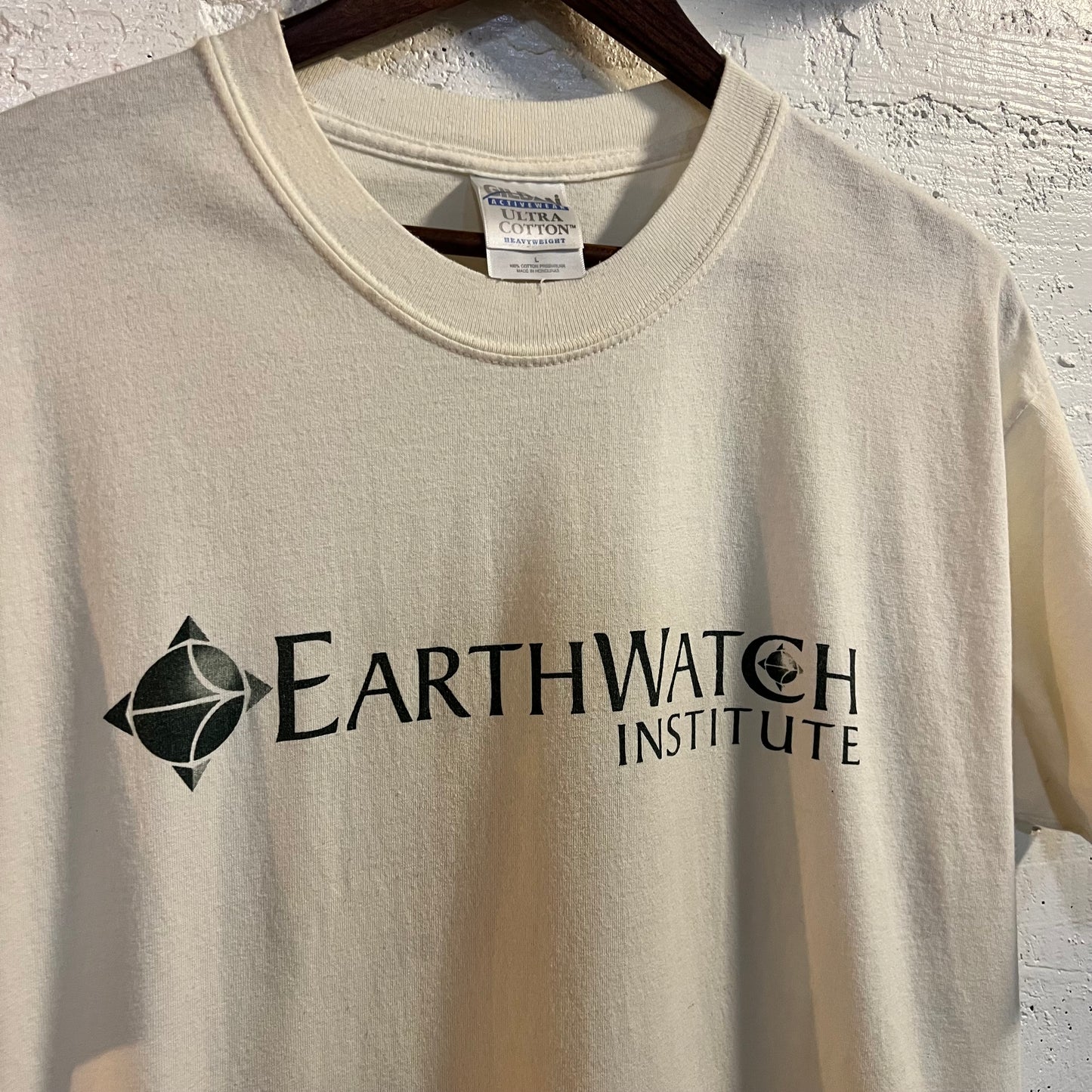 Vintage Earthwatch Institute Research Team T-Shirt - Size Large - Off White/Green