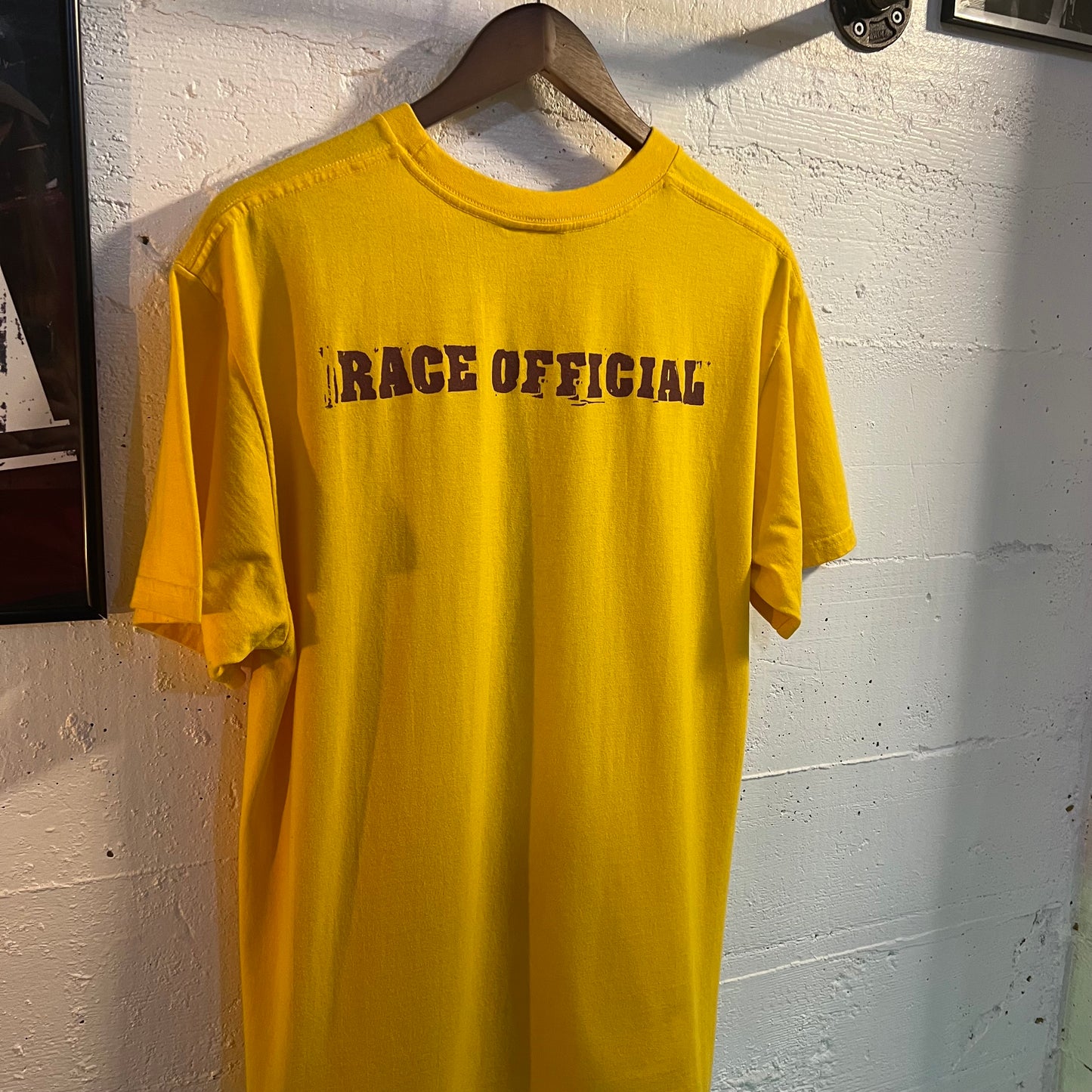 Vintage 2003 Nike Hood To Coast Relay 'Race Official T-Shirt - Size Medium - Silver Tag - Yellow