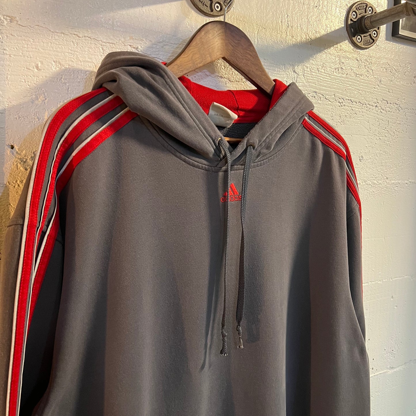 Vintage 2004 Adidas Center Three Stripe Logo Oversized Hoodie - Size XL - Red/Gray