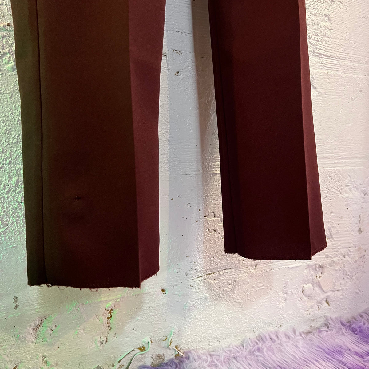 Vintage Pleated Loose Fit Straight Leg Dacron Unhemmed Trousers - Size 30" - Maroon