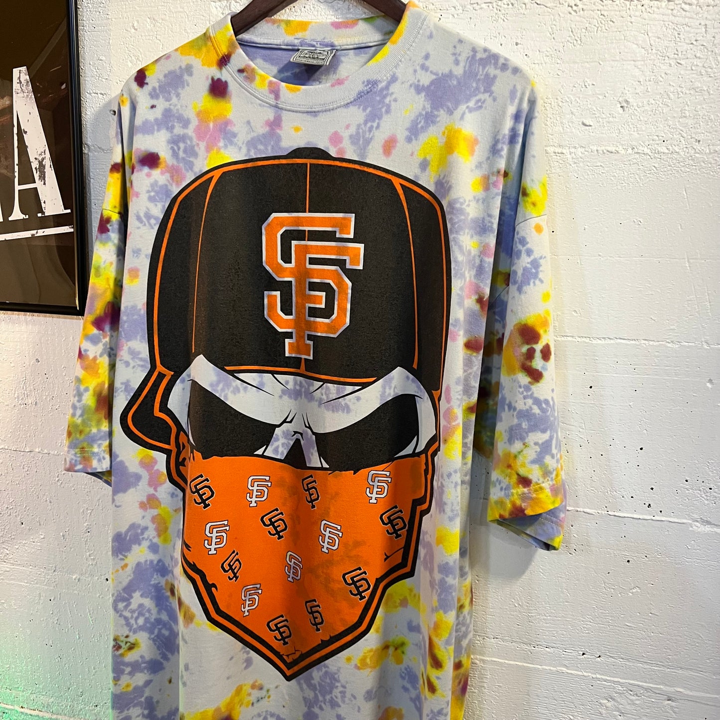 Vintage San Francisco Giants Skull Tie Dye T-Shirt - Size 4XL - Black/Orange/Multicolor