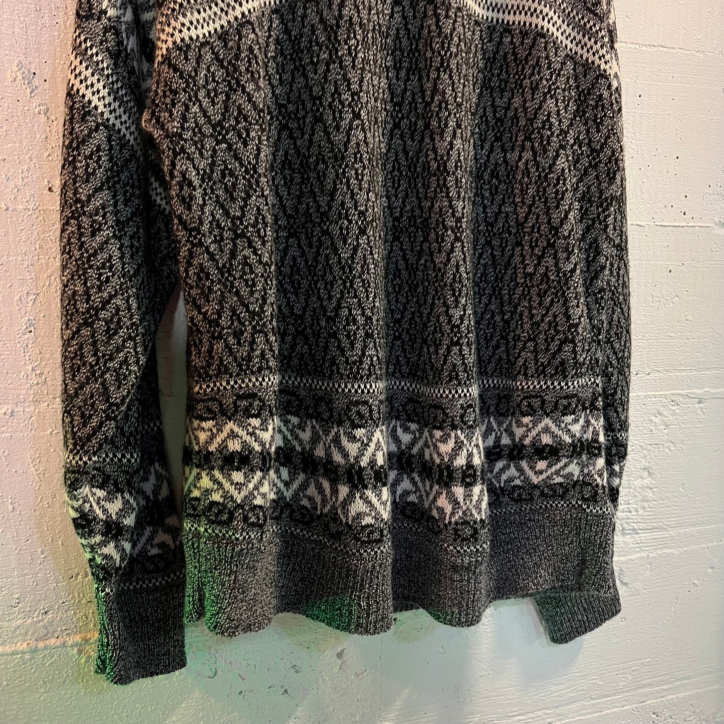 Vintage 80’s Jantzen Norwegian Knitted Sweater - Size XL - Made In USA - Grey/Black/White