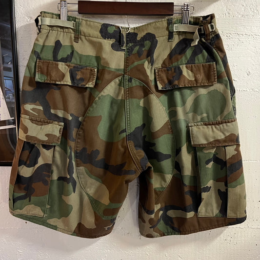Vintage Military Woodland Camo Cargo Shorts - Size 34W - Earth Toned