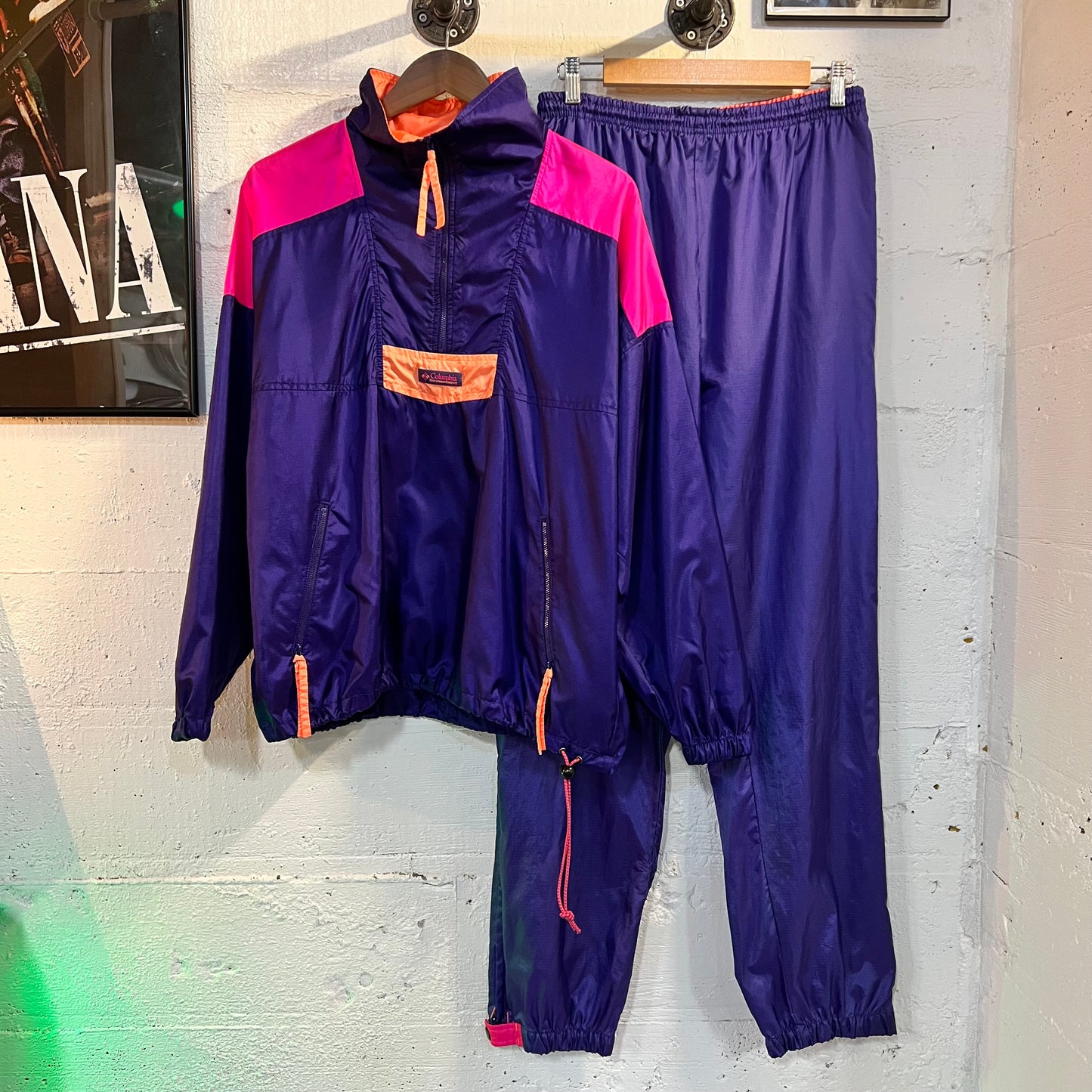 Vintage Columbia Women’s Windbreaker Top & Bottom Set - Size XL/L - Made In Taiwan - Purple/Pink/Orange