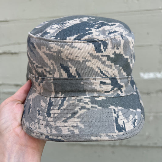 Vintage 2000's U.S. Military Digital Desert Camouflage Utility Cap - Size 7-3/8" - Made In USA - SPM1C1-08-D-1004