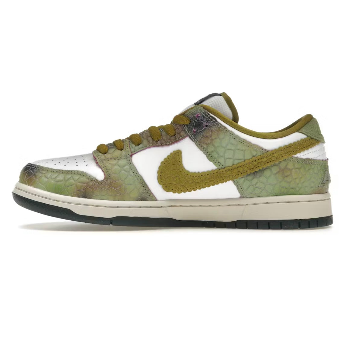 *New* Nike SB Dunk 'Alexis Sablone - Chameleon' - Size 9M/10.5W - Oil Green/Desert Moss-White
