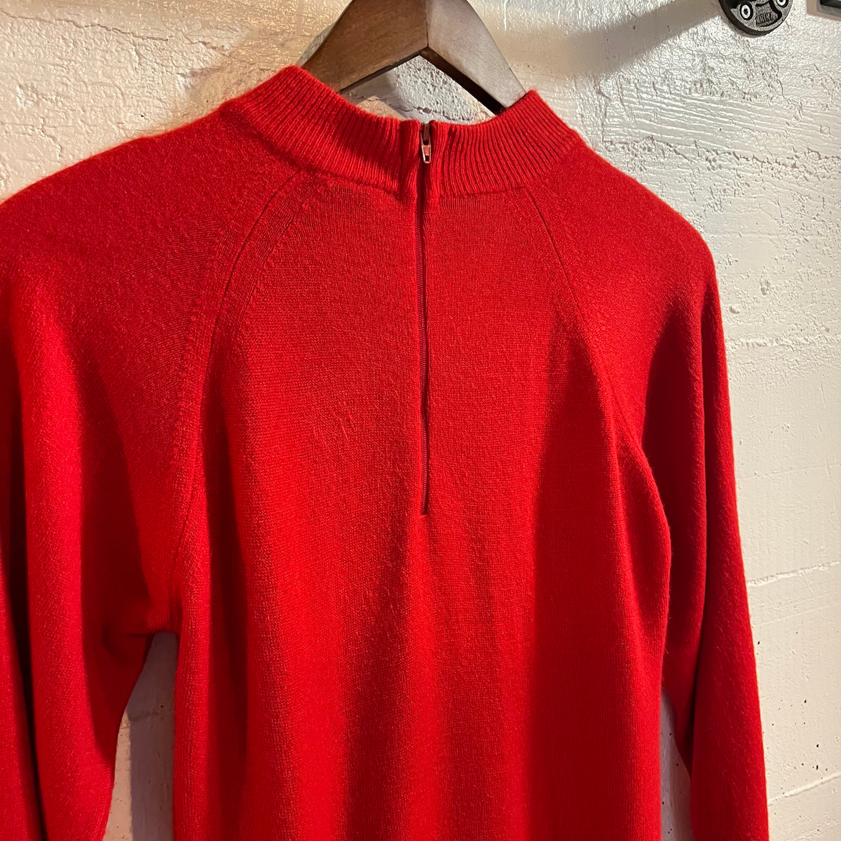 Vintage 80’s/90’s Duvet Raglan Sleeve Knitted Sweater - Size Small - Made In USA - Red