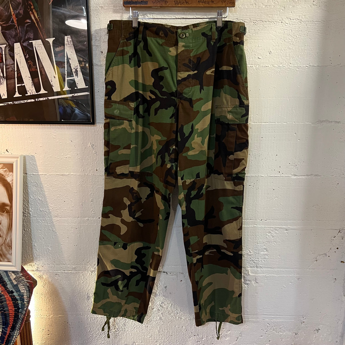 Vintage 2003 U.S. Military Issue Woodland Camouflage Hot Weather Combat Trousers - Size Medium (30"-35") - Made In USA