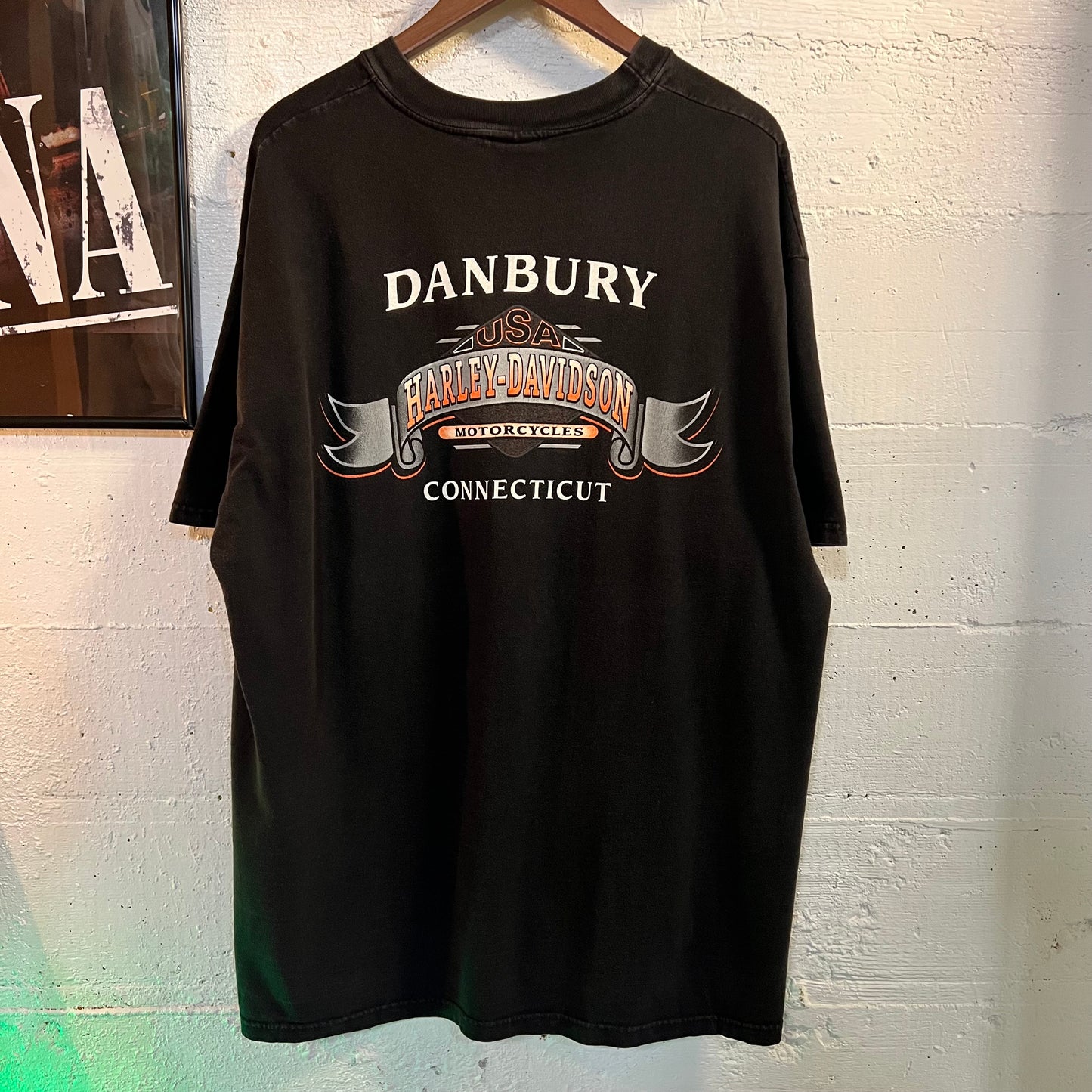 Vintage 90's Harley Davidson Danbury, Connecticut 'Eagle' Pocket T-Shirt - Size 2XL - Made In USA - Black/Multicolor