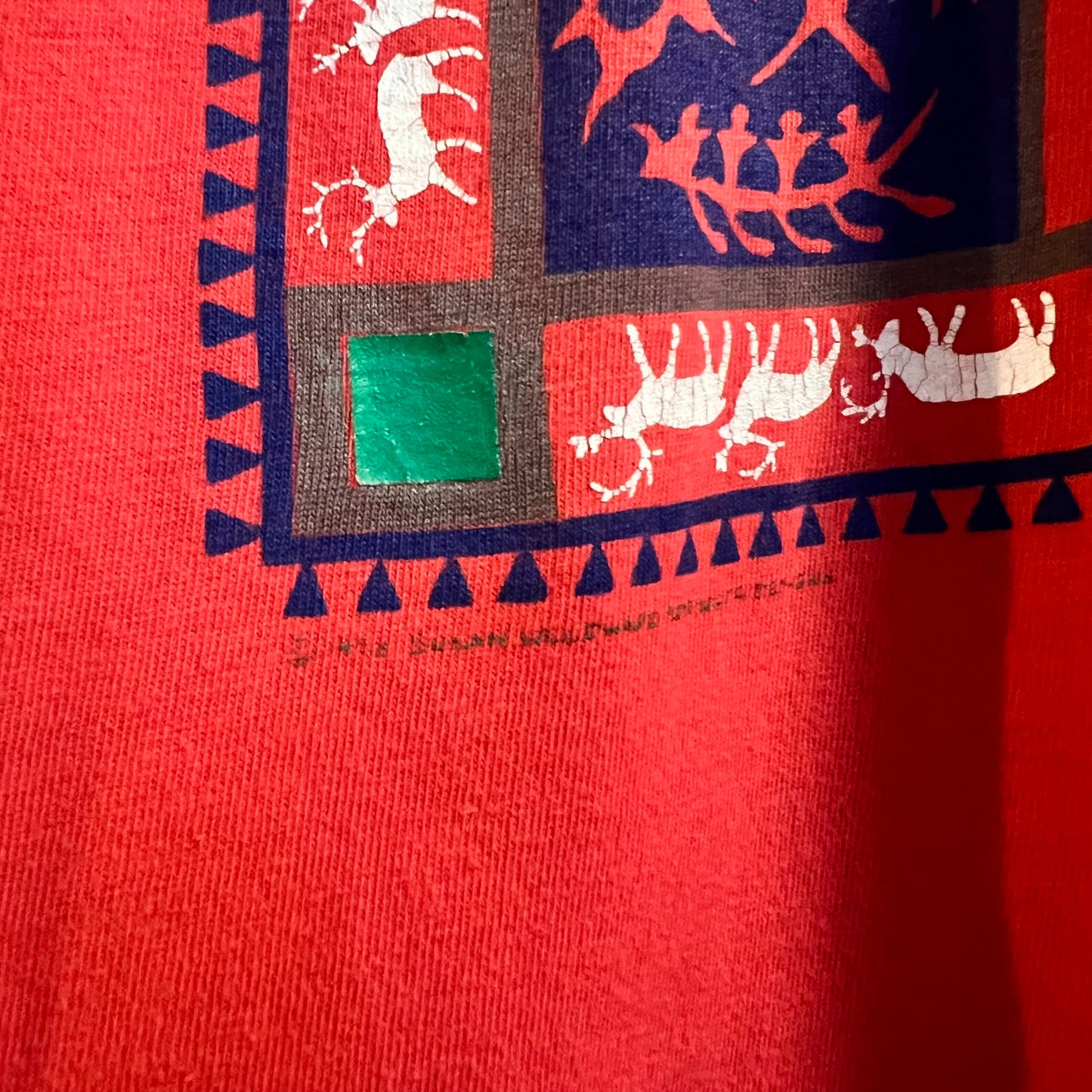 Vintage 90's Single Stitch Alaskan Indigenous Art Graphic T-Shirt - Size Medium - Made In USA - Pink/Multi