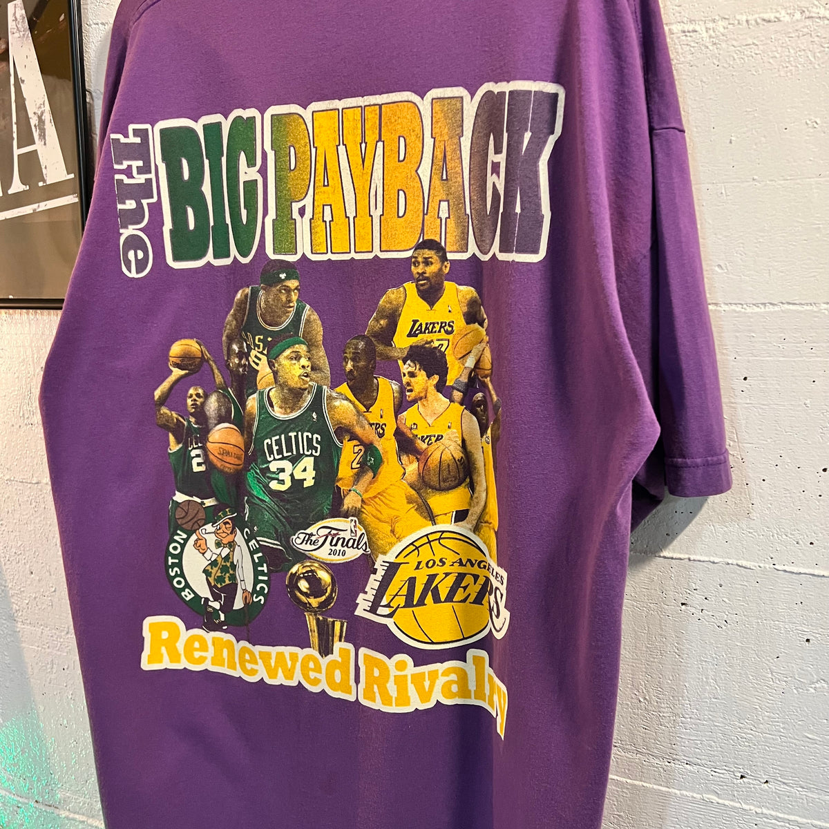 Vintage 2000's Kobe Bryant Los Angeles Lakers '2010' NBA Finals Rap Style T-Shirt - Size XXL - Purple/Gold