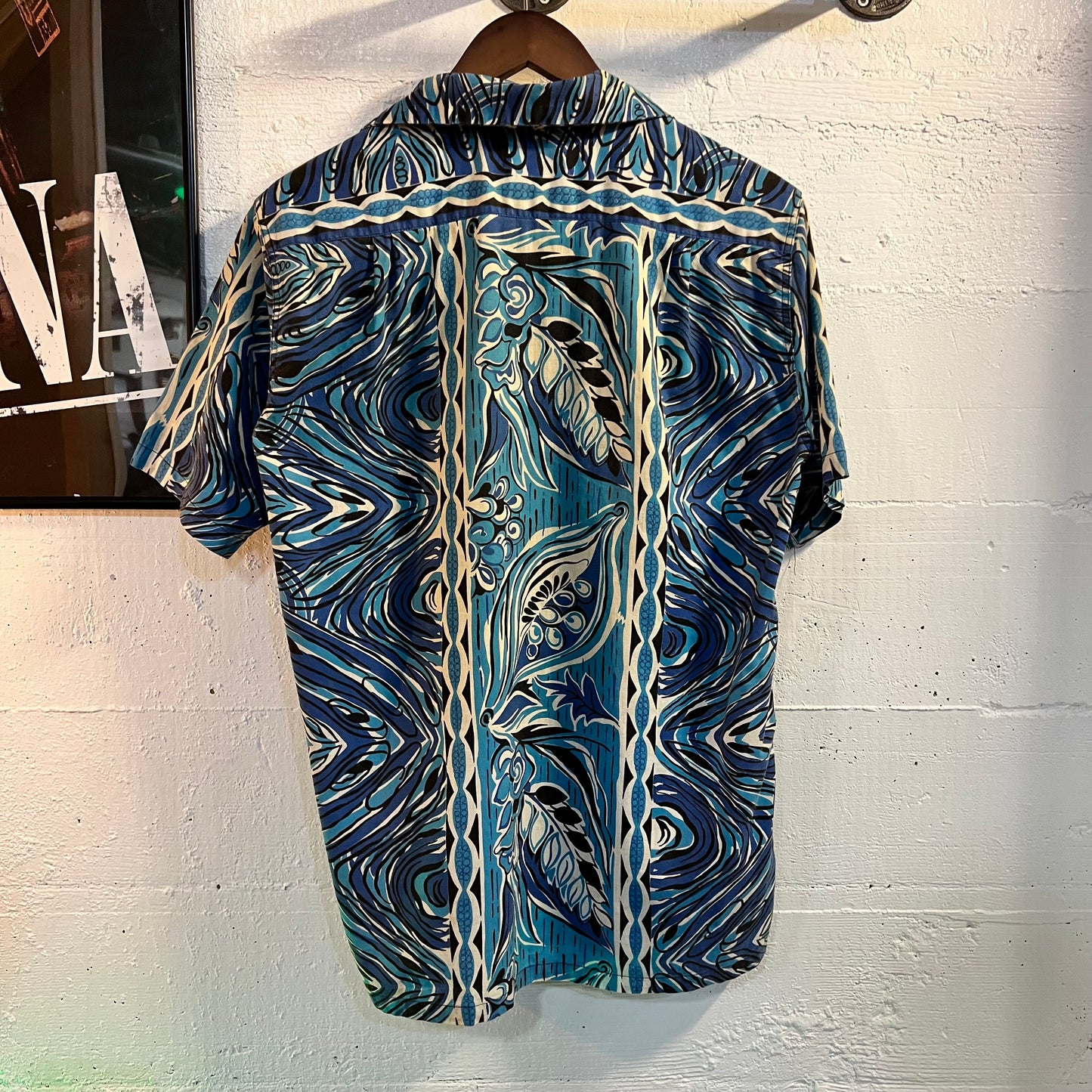 Vintage 1940's Kamehameha Loop Collar Aloha Shirt - Made In Hawaii - Size Small - Blue/Multicolor