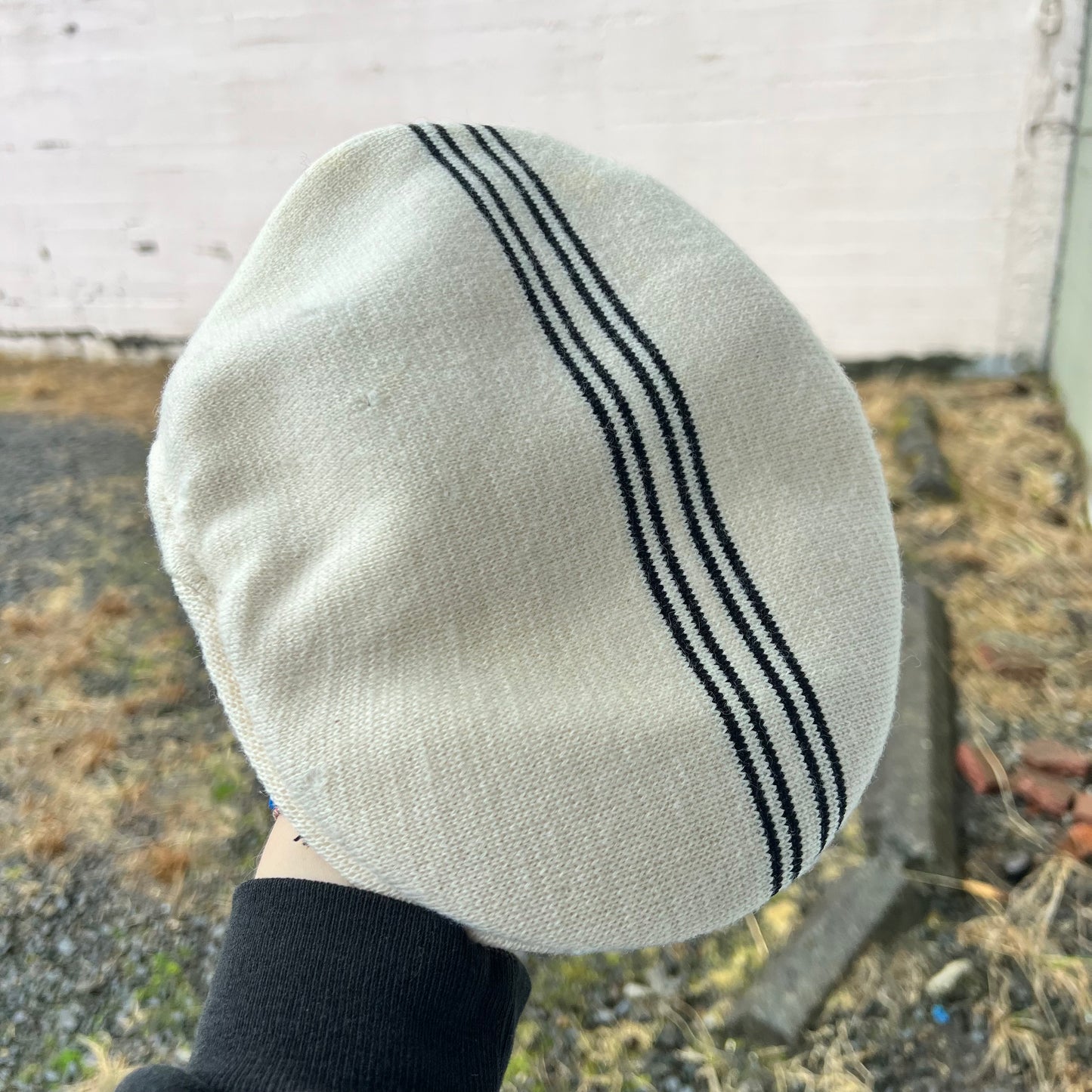 Vintage Kangol Knitted Striped Flat Cap Hat - Size O/S - Made In Great Britain - Beige/Black