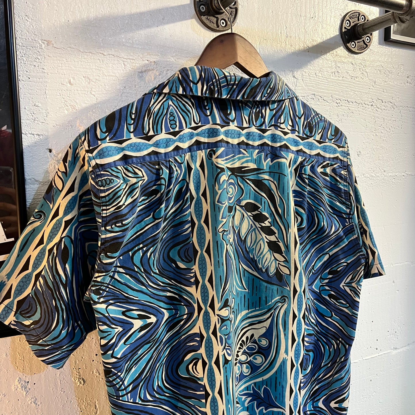 Vintage 1940's Kamehameha Loop Collar Aloha Shirt - Made In Hawaii - Size Small - Blue/Multicolor