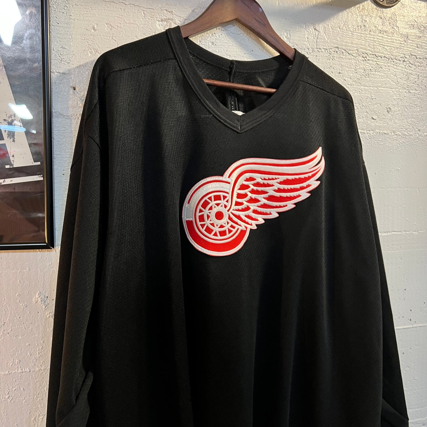 Vintage 80's NHL Detroit Red Wings CCM Maska Air Knit Hockey Jersey - Size XL - Made In USA