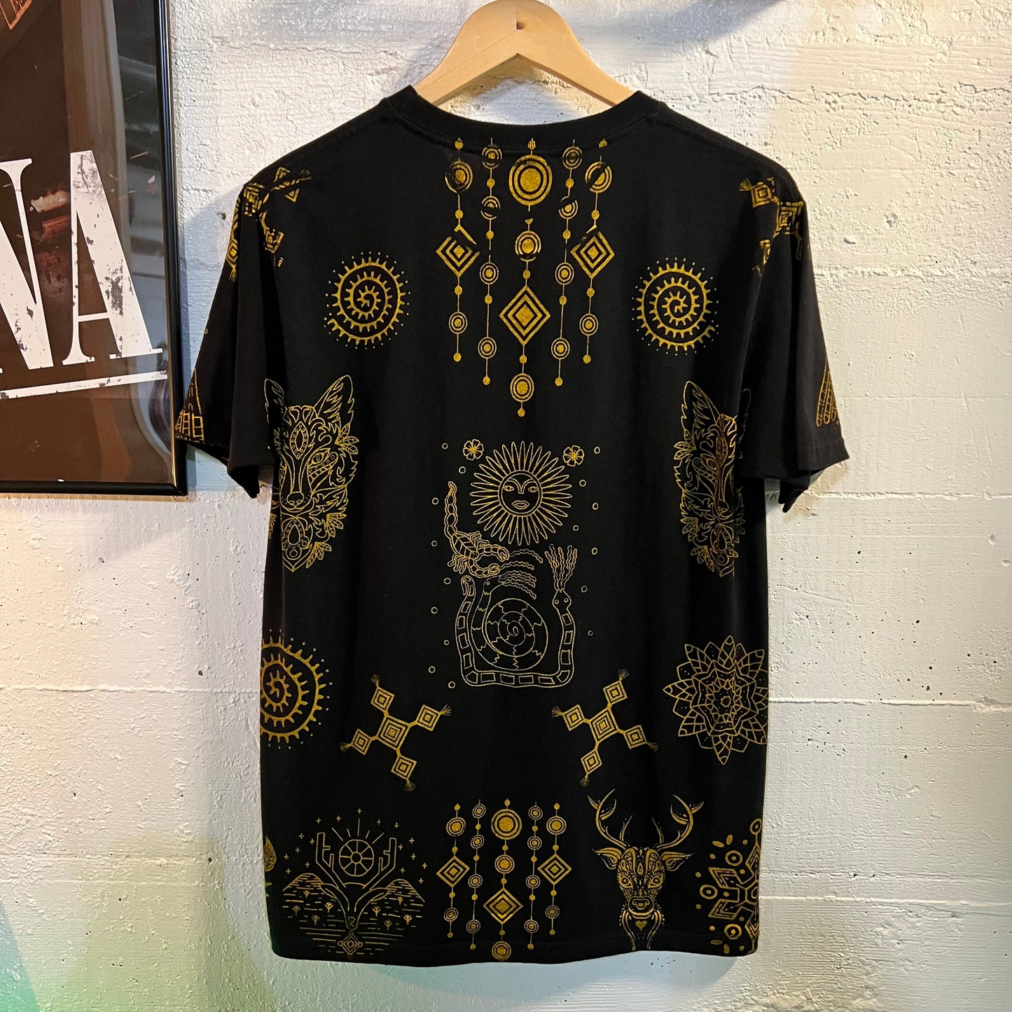 Vintage Puerto Vallarta, Mexico All Over Puff Print T-Shirt - Size Medium - Black/Multicolor