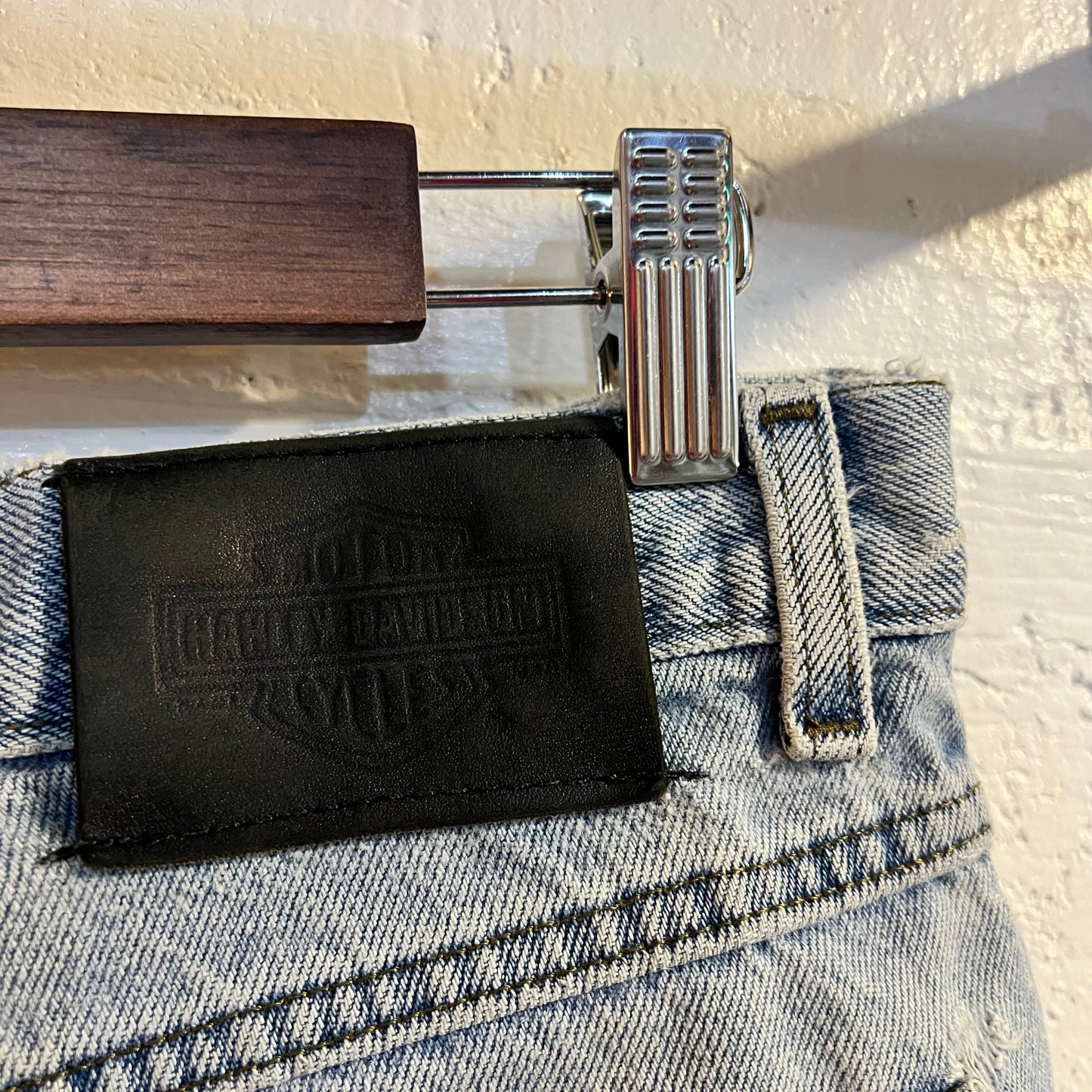 Vintage Harley Davidson Traditional Cut Off Denim Shorts - Size 33 - Light Wash