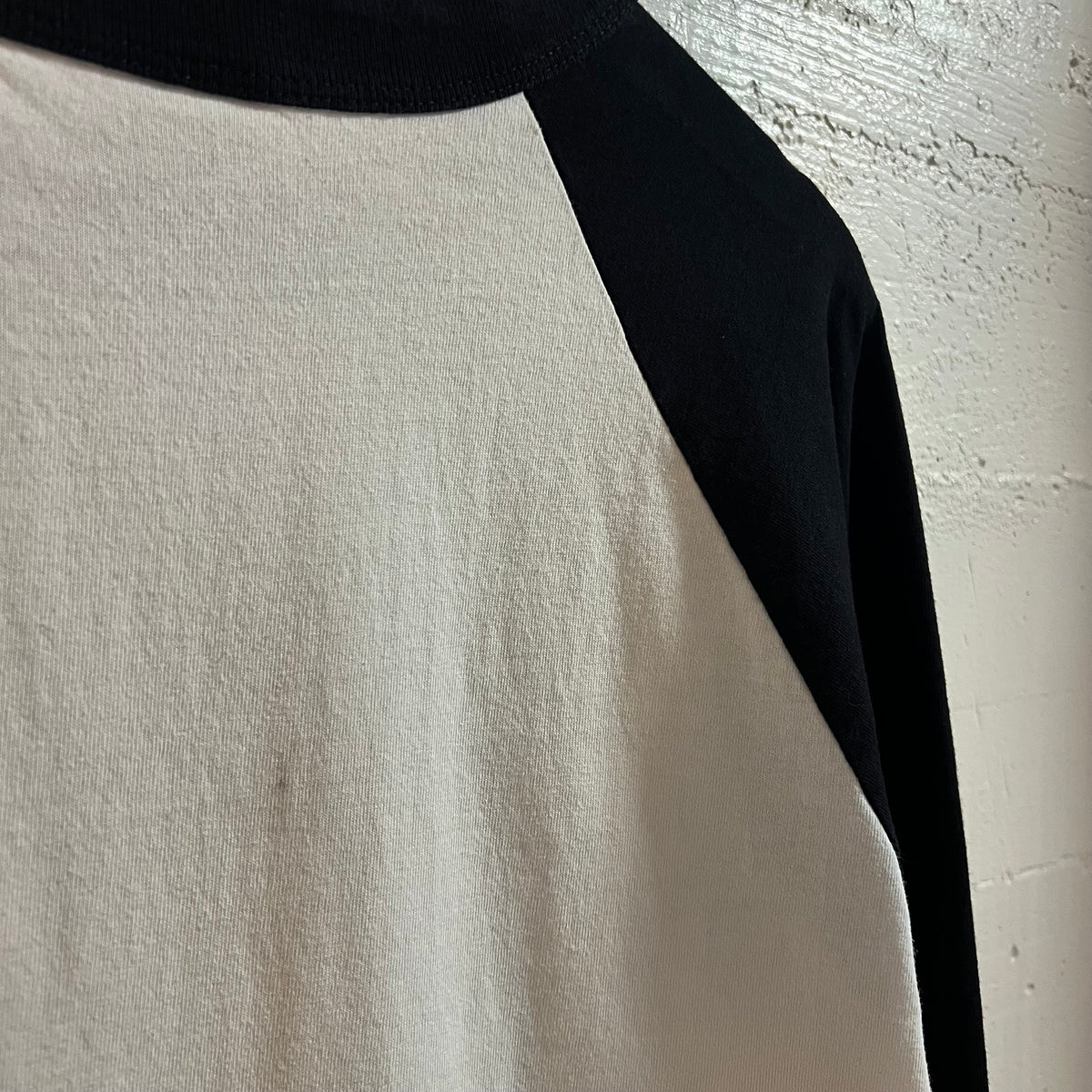 Vintage Y2K Josie Cotton "Invasion Of The B-Girls” Raglan Sleeve Baseball T-Shirt - Size Large - Black/White