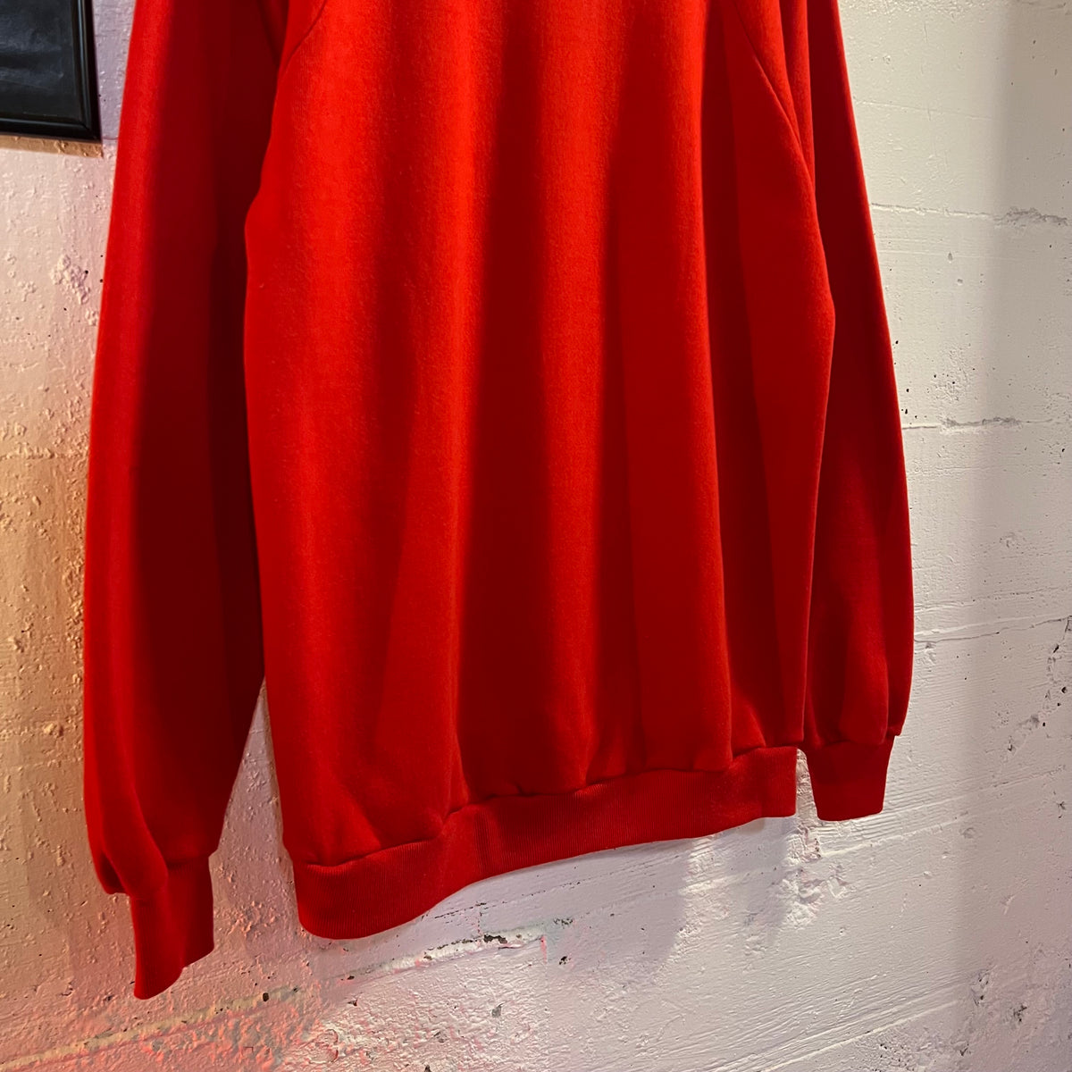 Vintage 80’s Jerzees Property Of Oklahoma Athletic Department Raglan Crewneck Sweatshirt - Size XL - Made In USA - Red/White