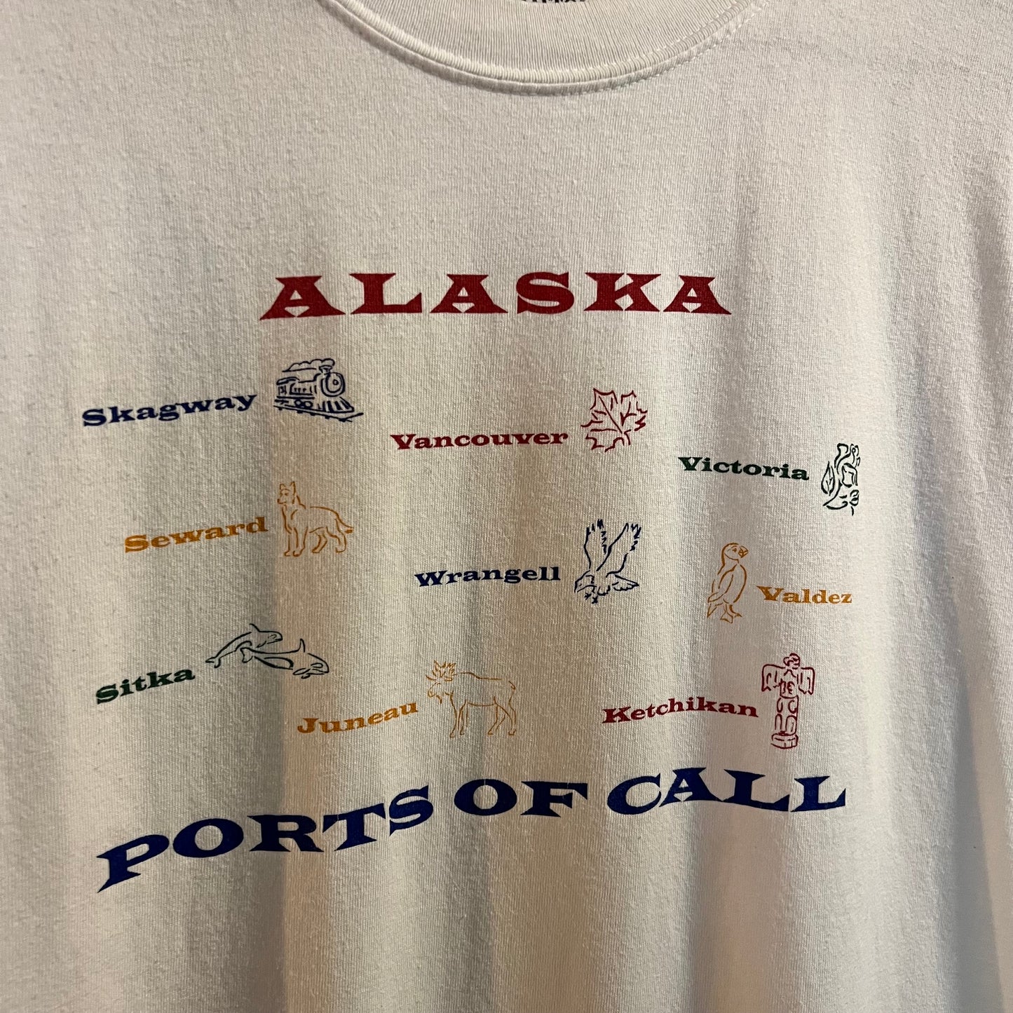 Vintage 2000's Alaskan Ports Of Call Graphic Souvenir T-Shirt - Size Medium - White/Multi